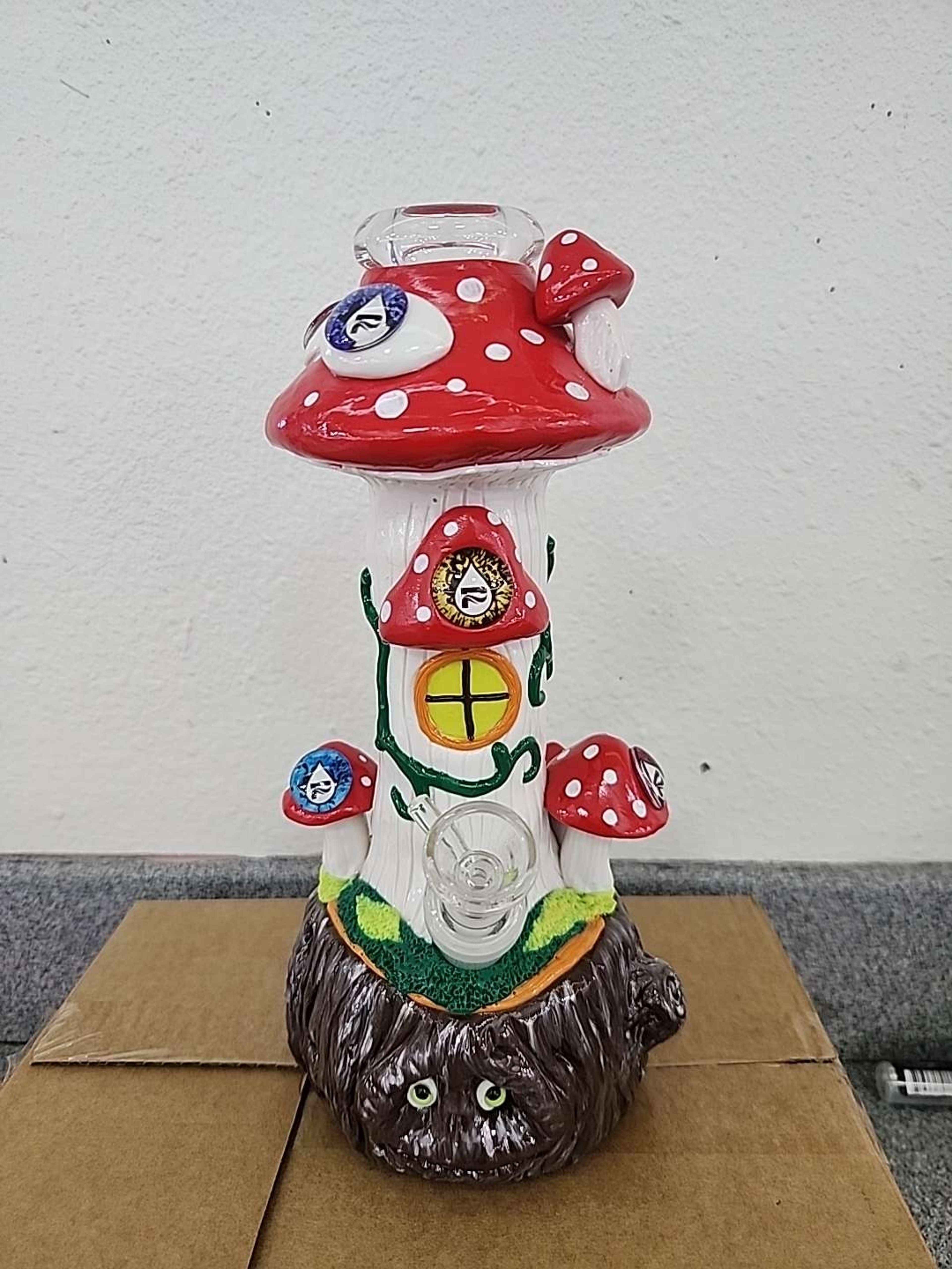 Preview pic of Pulsar glass mushroom waterpipe