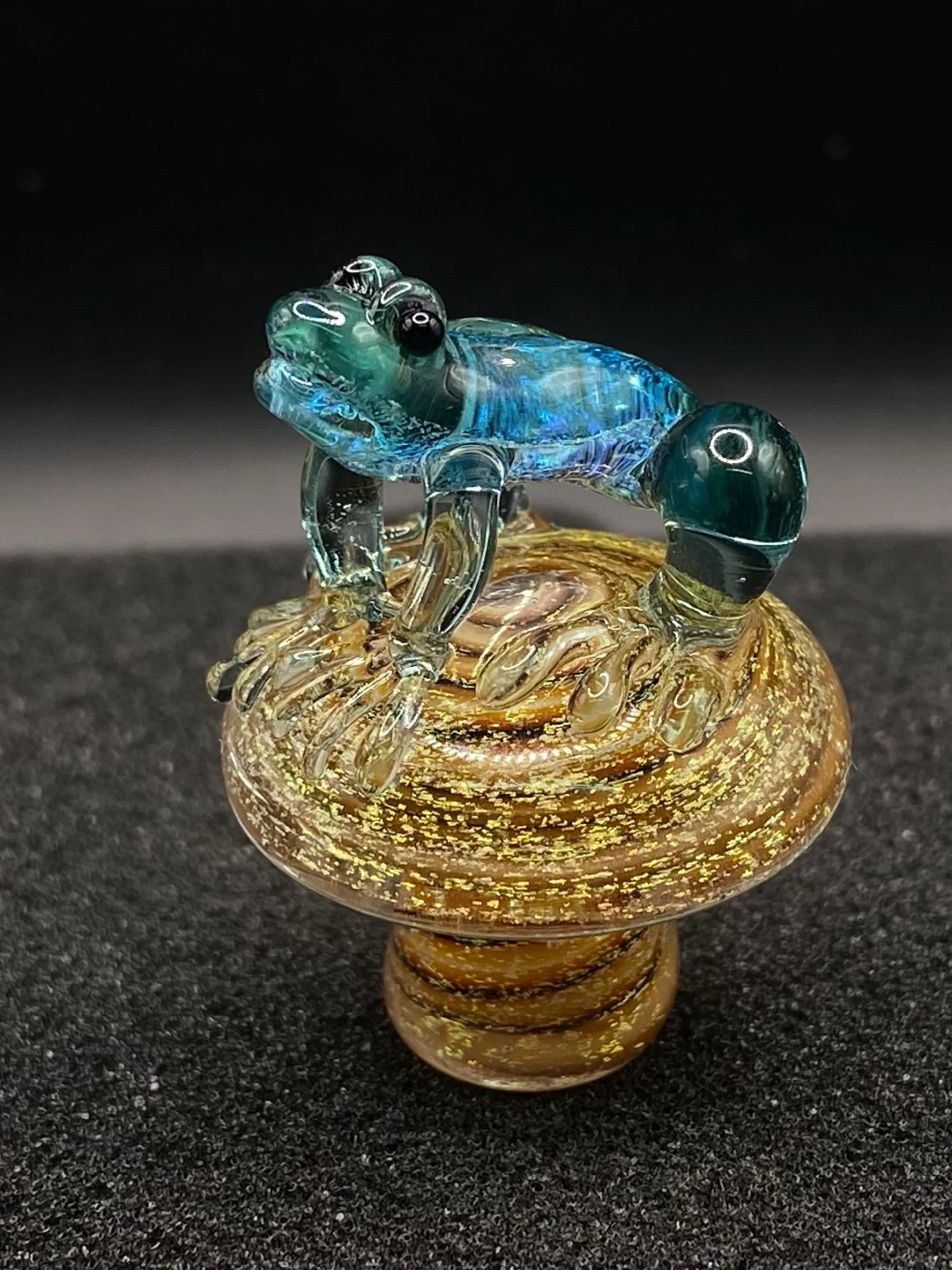 Preview pic of Frog Mushroom Plug Cap – Sculpted Topper for Terp Slurpers