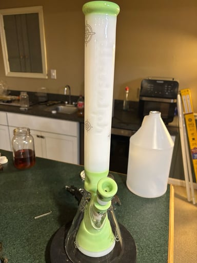 Preview pic of Illadelph UV smoking monkey collins