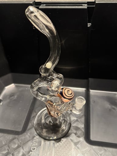 Preview pic of Hand blown recycler