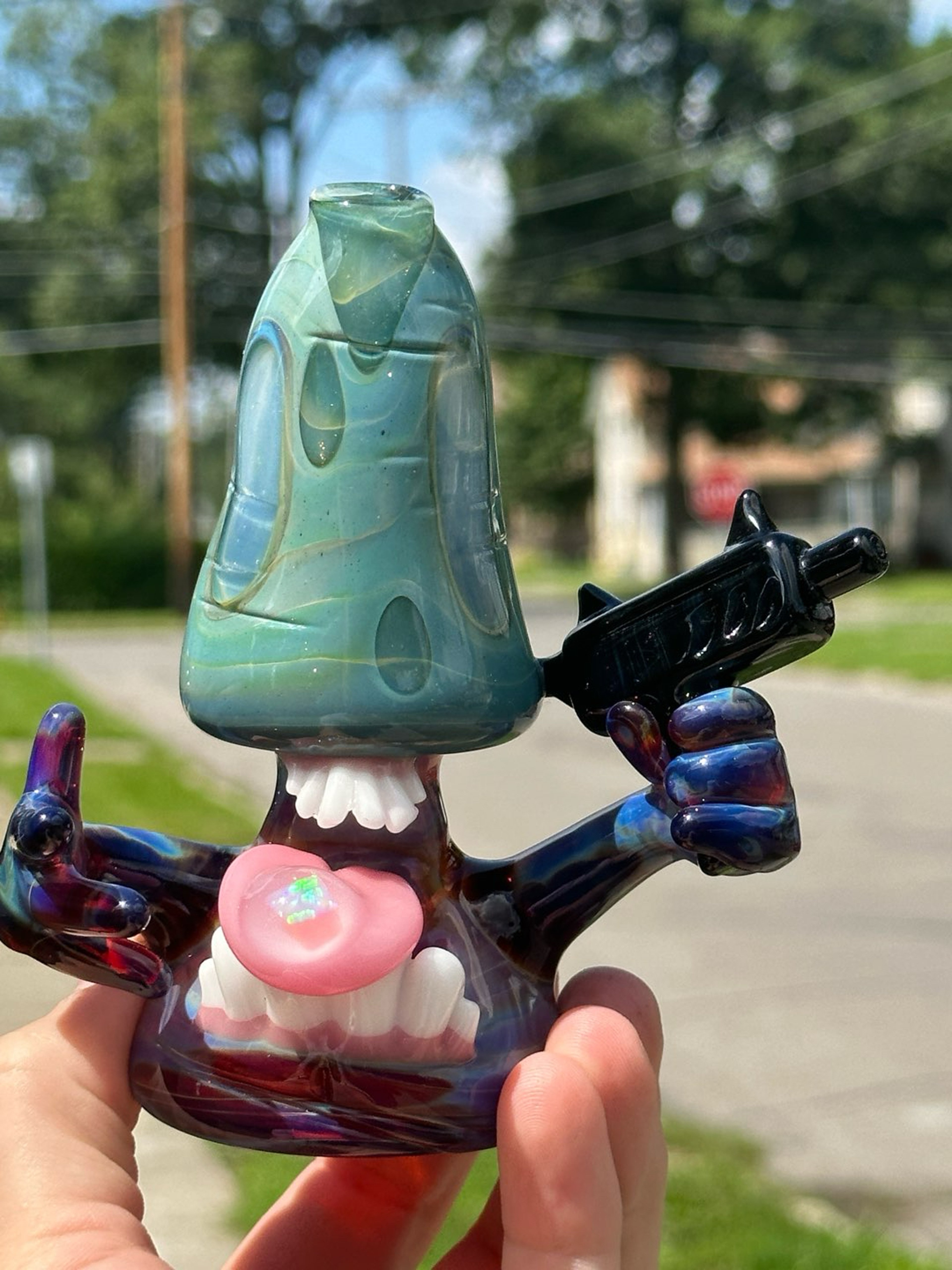 Preview pic of Mushroom Uzi glasshole
