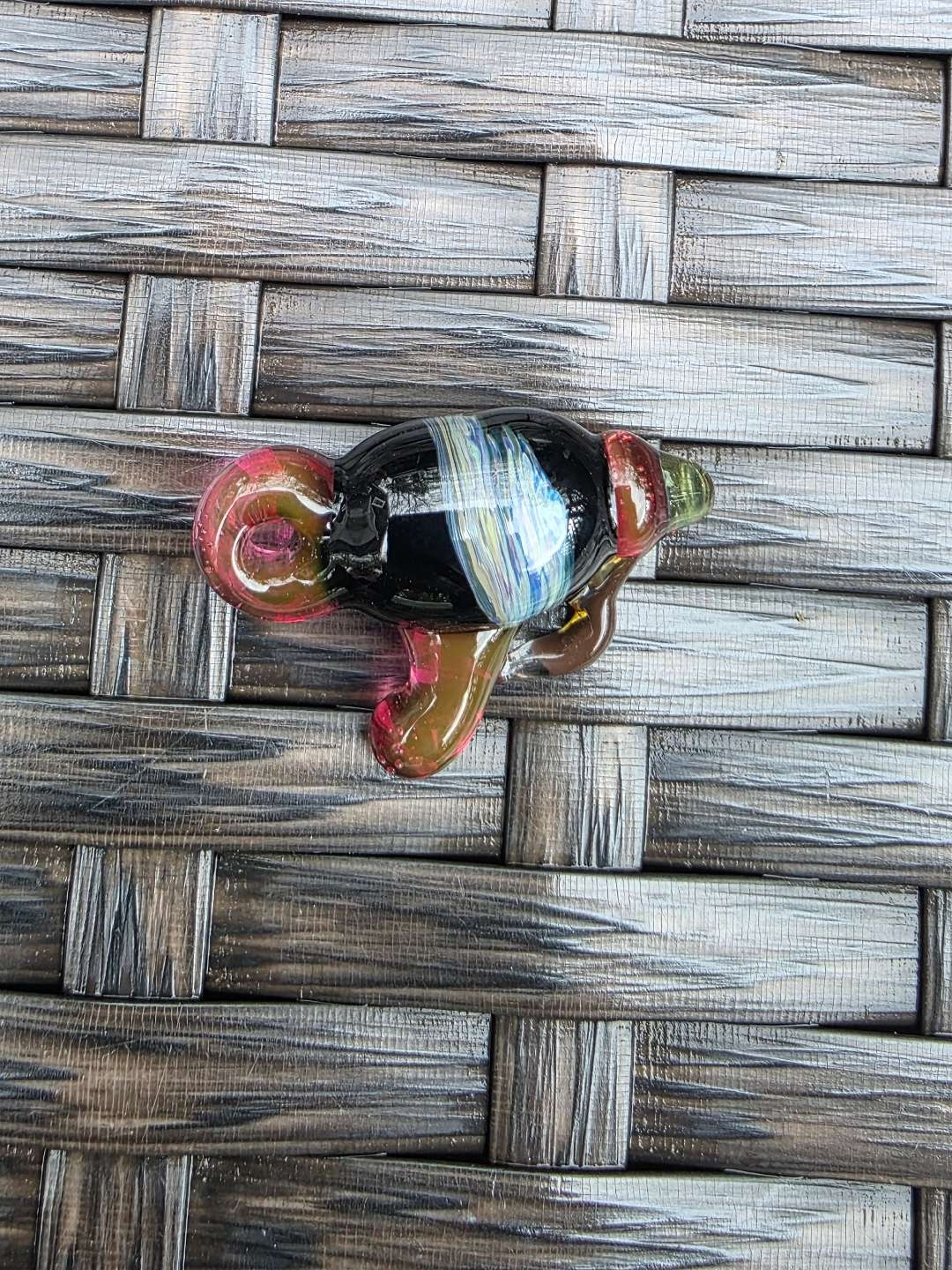 Preview pic of Akrius Glass Mini Ray Gun Pendant