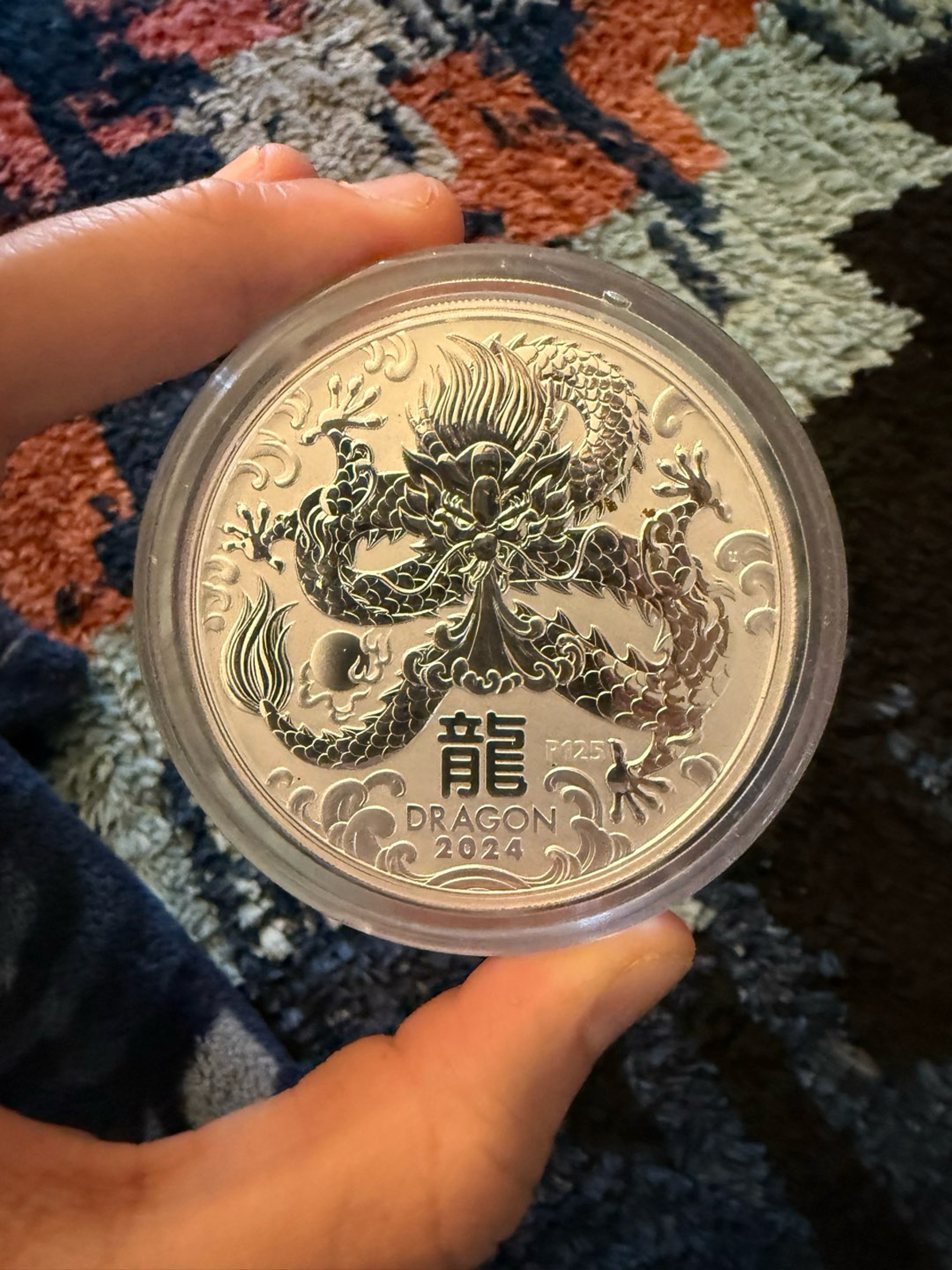 Preview pic of 5 oz Silver Dragon Coin