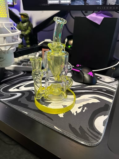 Preview pic of Nimbus Glass Klein Disorderly Conduction enail