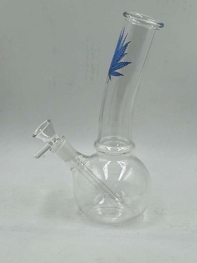 Preview pic of "8 inch Glass Water bong