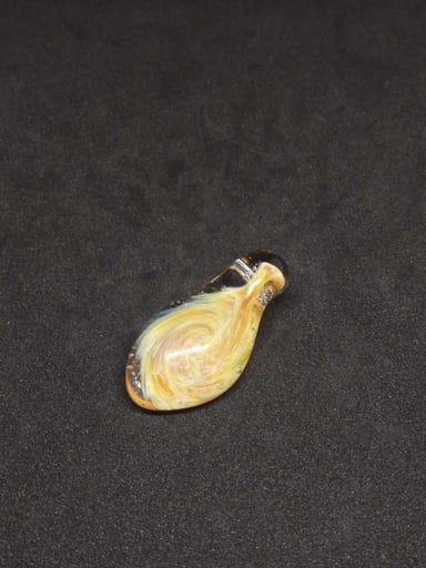 Preview pic of Twisted frit pendant