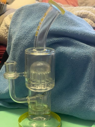 Preview pic of Calvo Glass