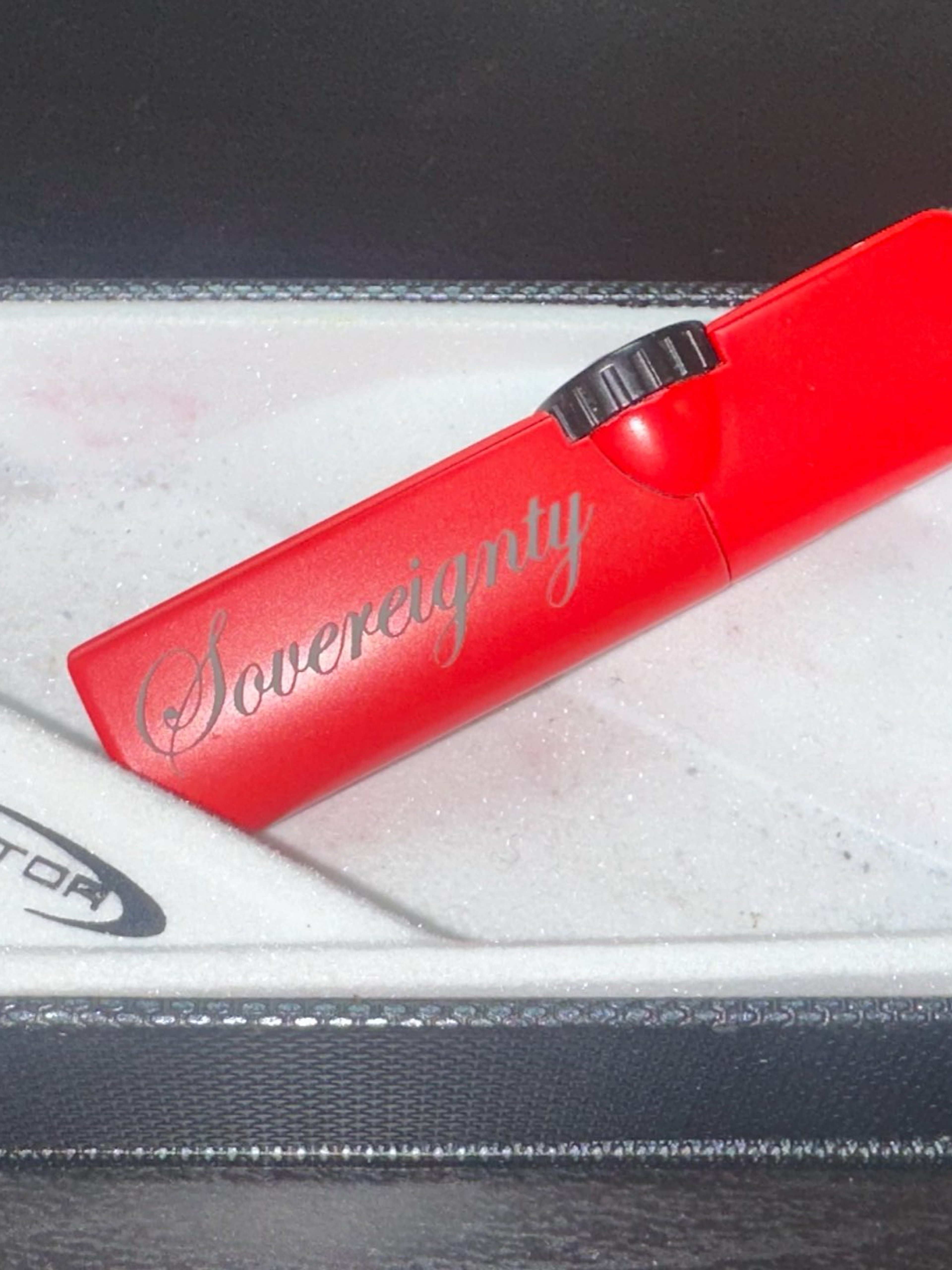 Preview pic of Sovereignty Red Single Flame