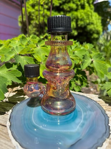 Preview pic of Moocah Gold Fume Double Uptake Bottle Rig
