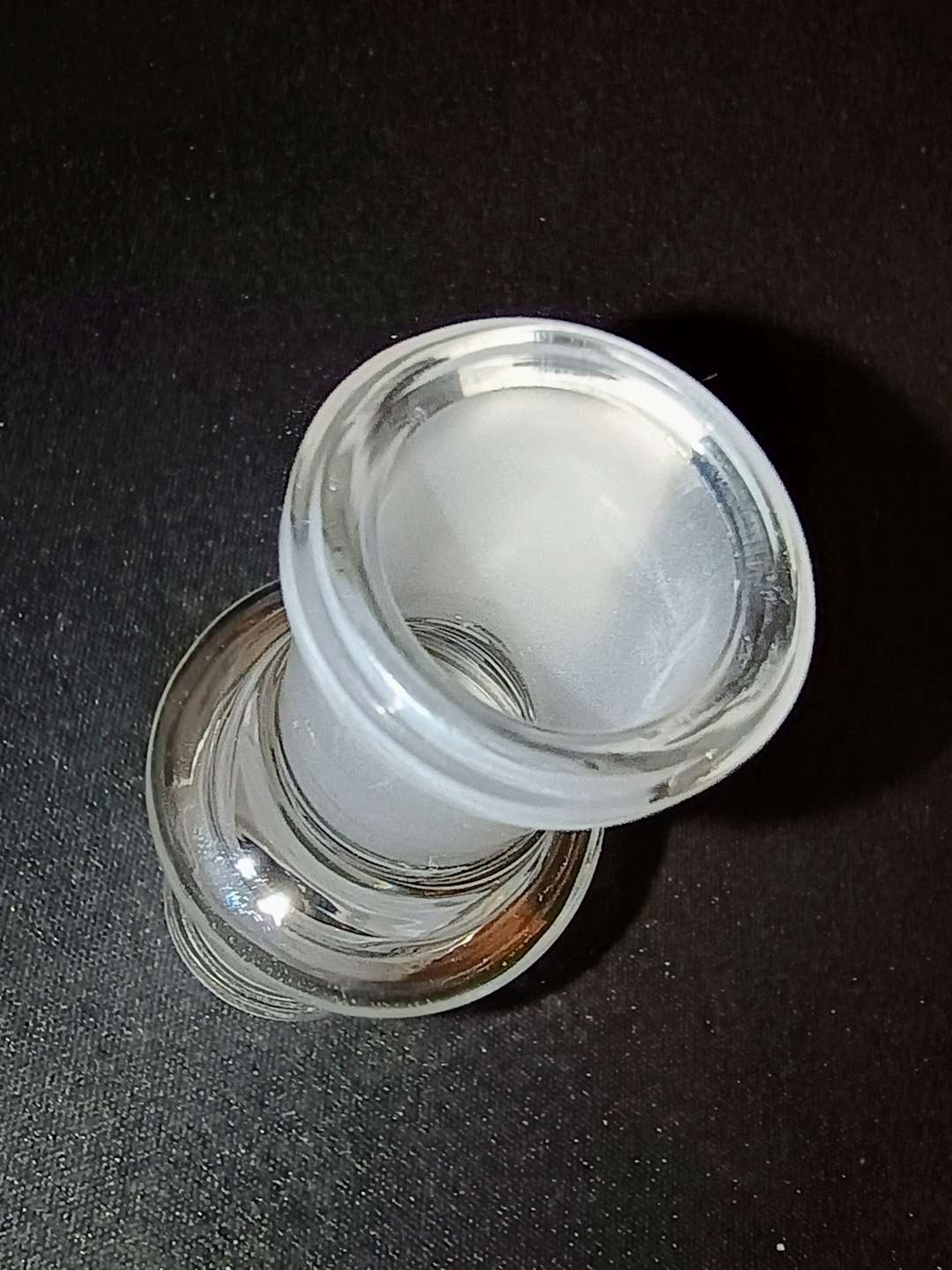 Preview pic of 14mm to 14mm female to female glass adapter