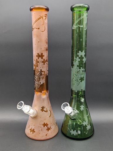 Preview pic of 16" SANDBLASTED SPACE PUZZLE BEAKER