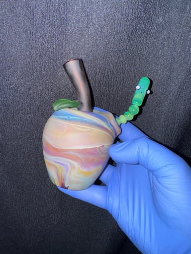Preview pic of Pouch Glass Apple Rig