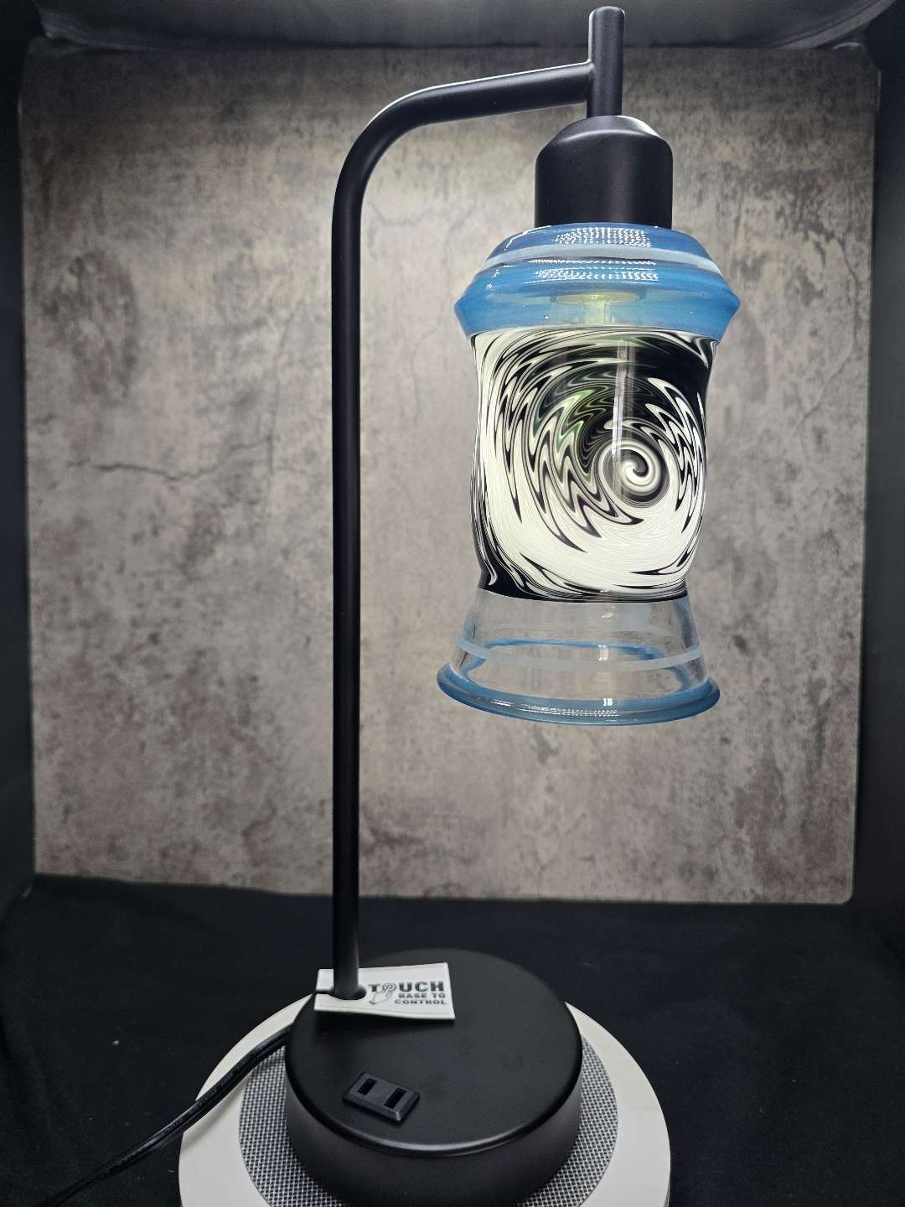 Preview pic of Heady signature series lamp