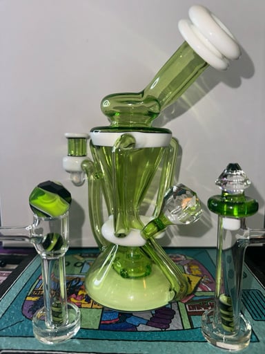 Preview pic of MC Squared Glass