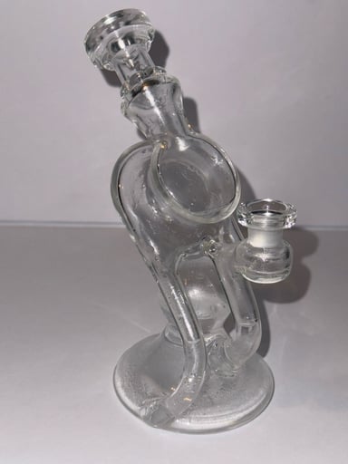 Preview pic of Ery Glass