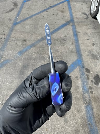 Preview pic of Floral blue dab stick