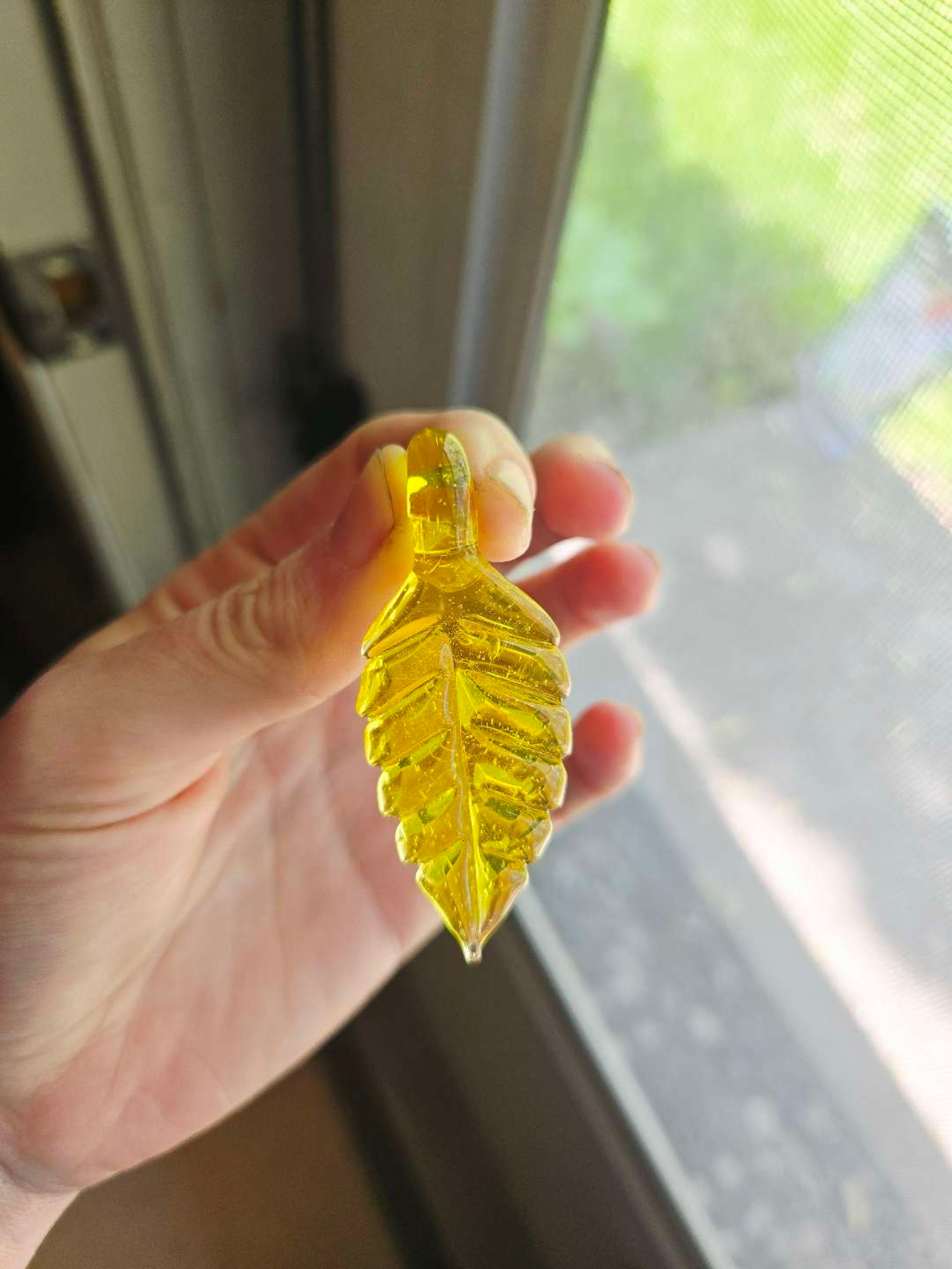 Preview pic of Terps Leaf Pendant