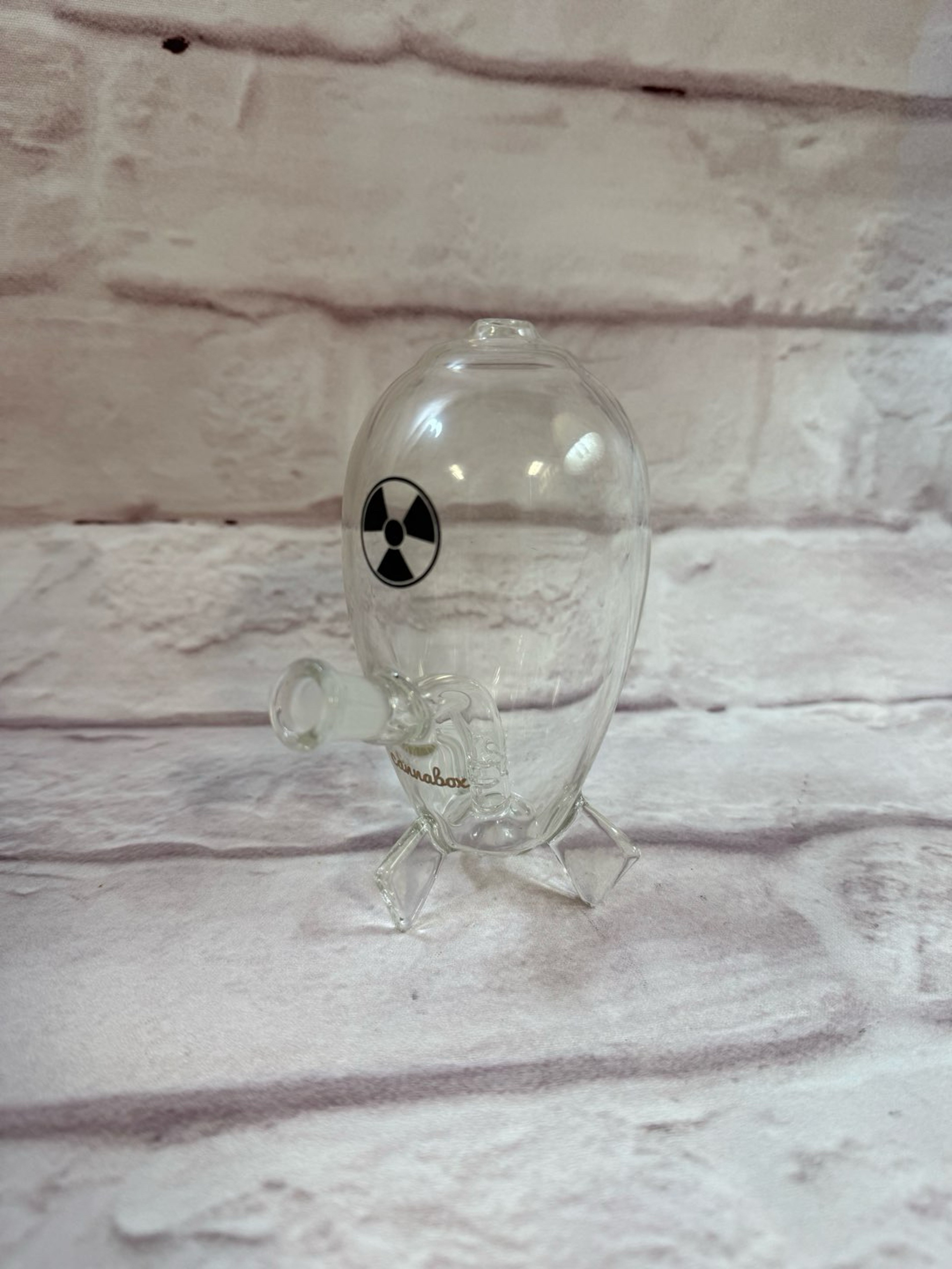 Preview pic of Cannabox Space Rocket Bong