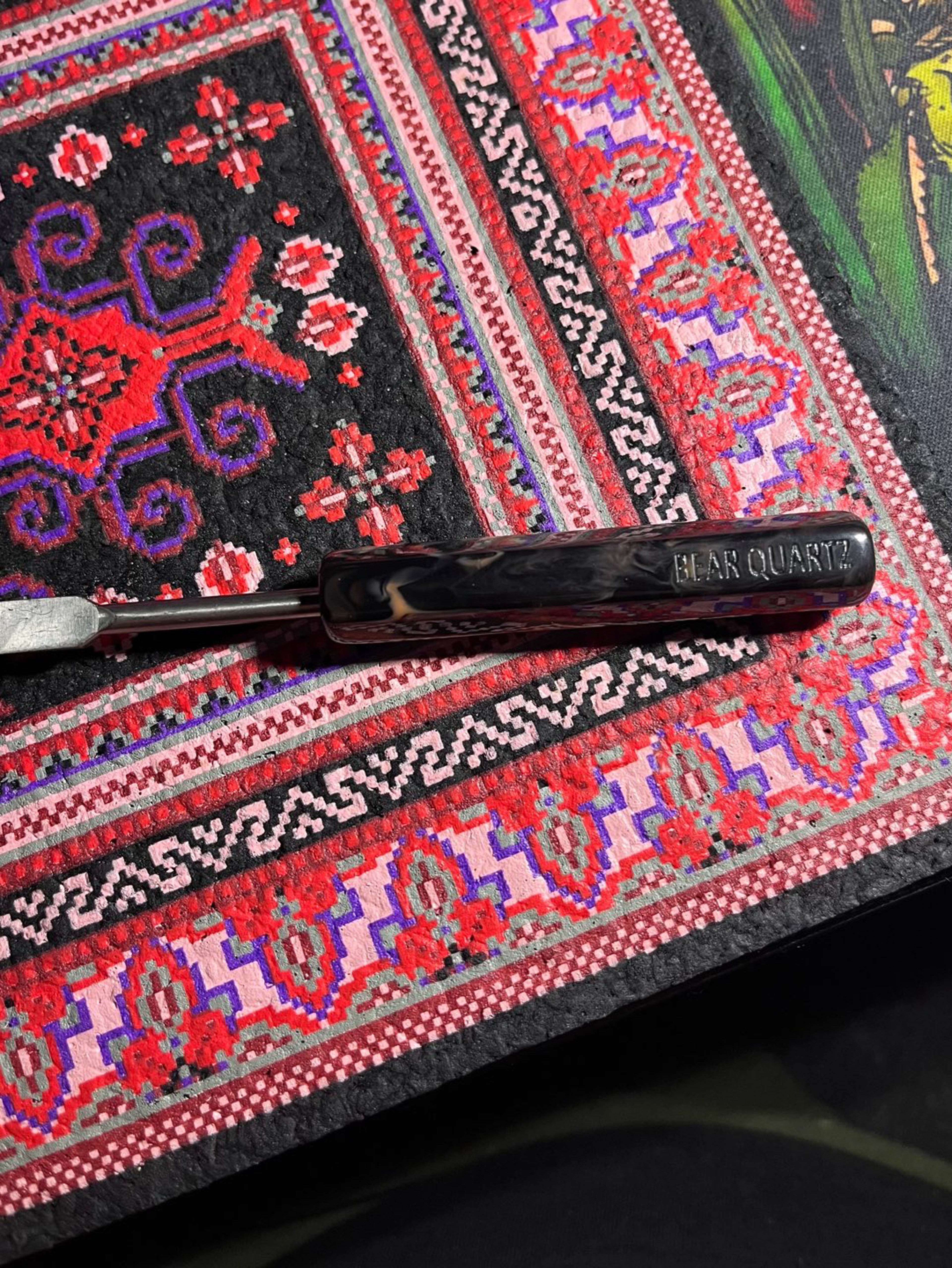 Preview pic of Bear Quartz dab tool