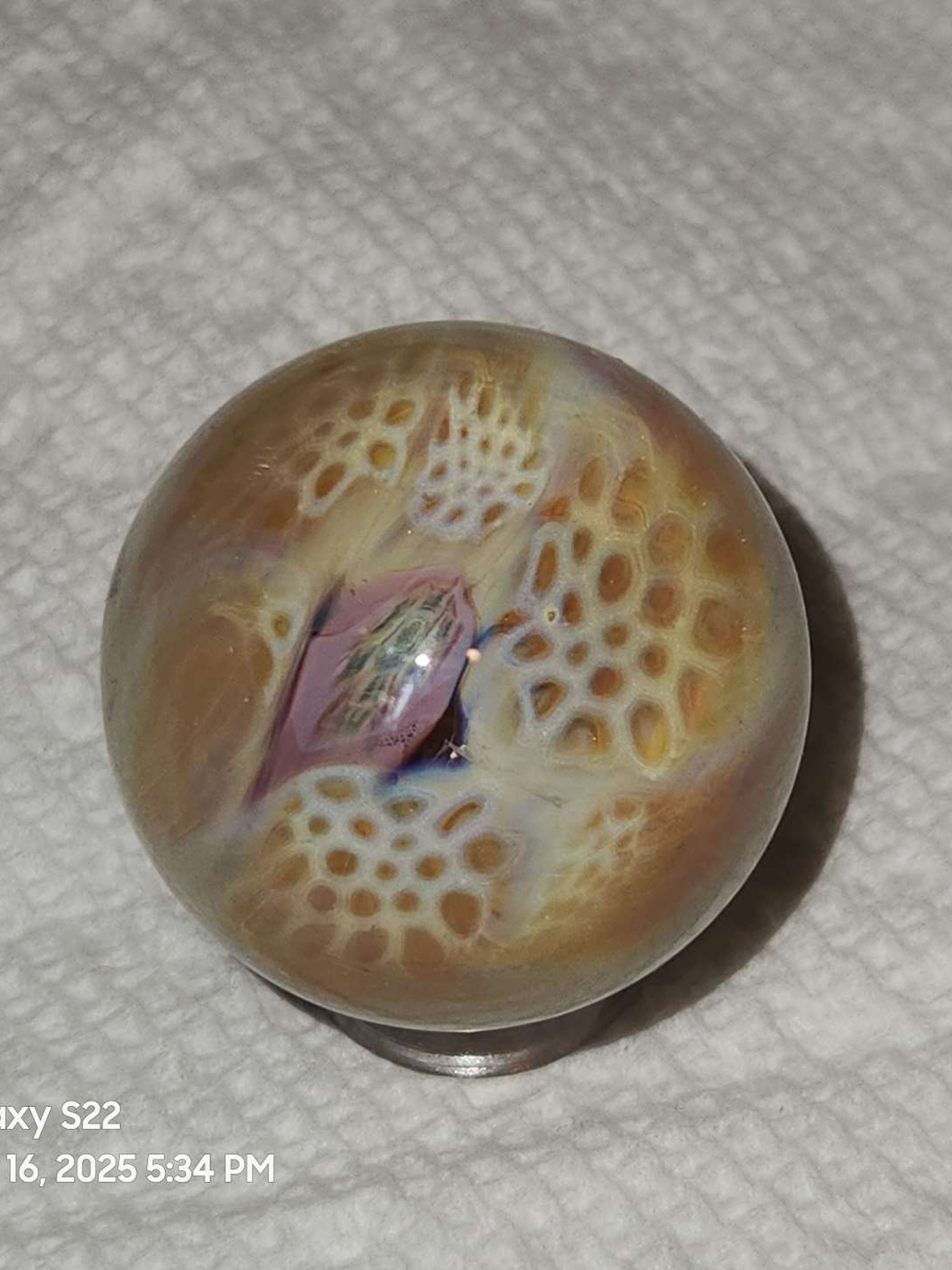 Preview pic of Mork glass honeycomb marble
