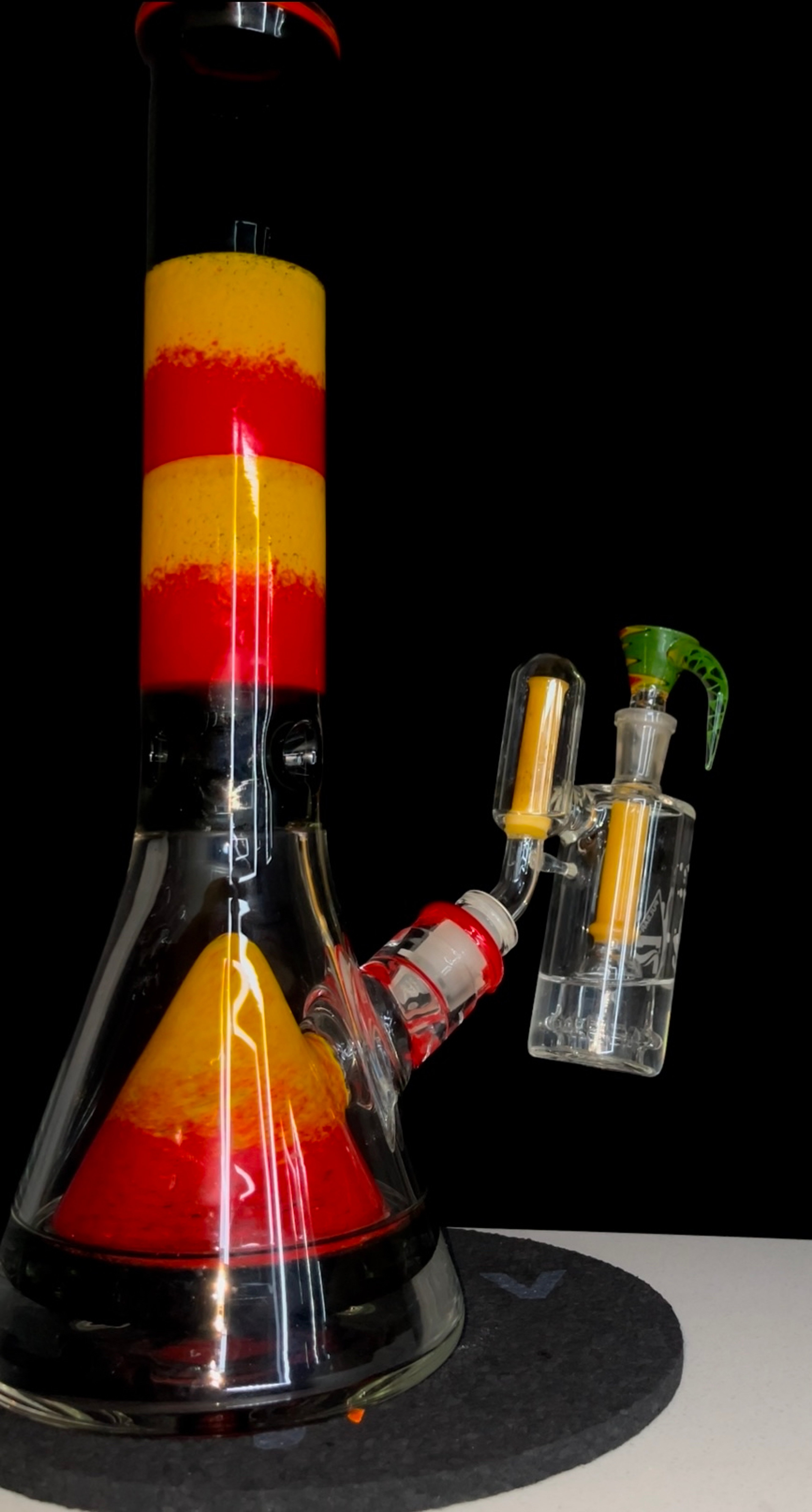 Preview pic of Collins Perc Cheech bong & slide matching AC