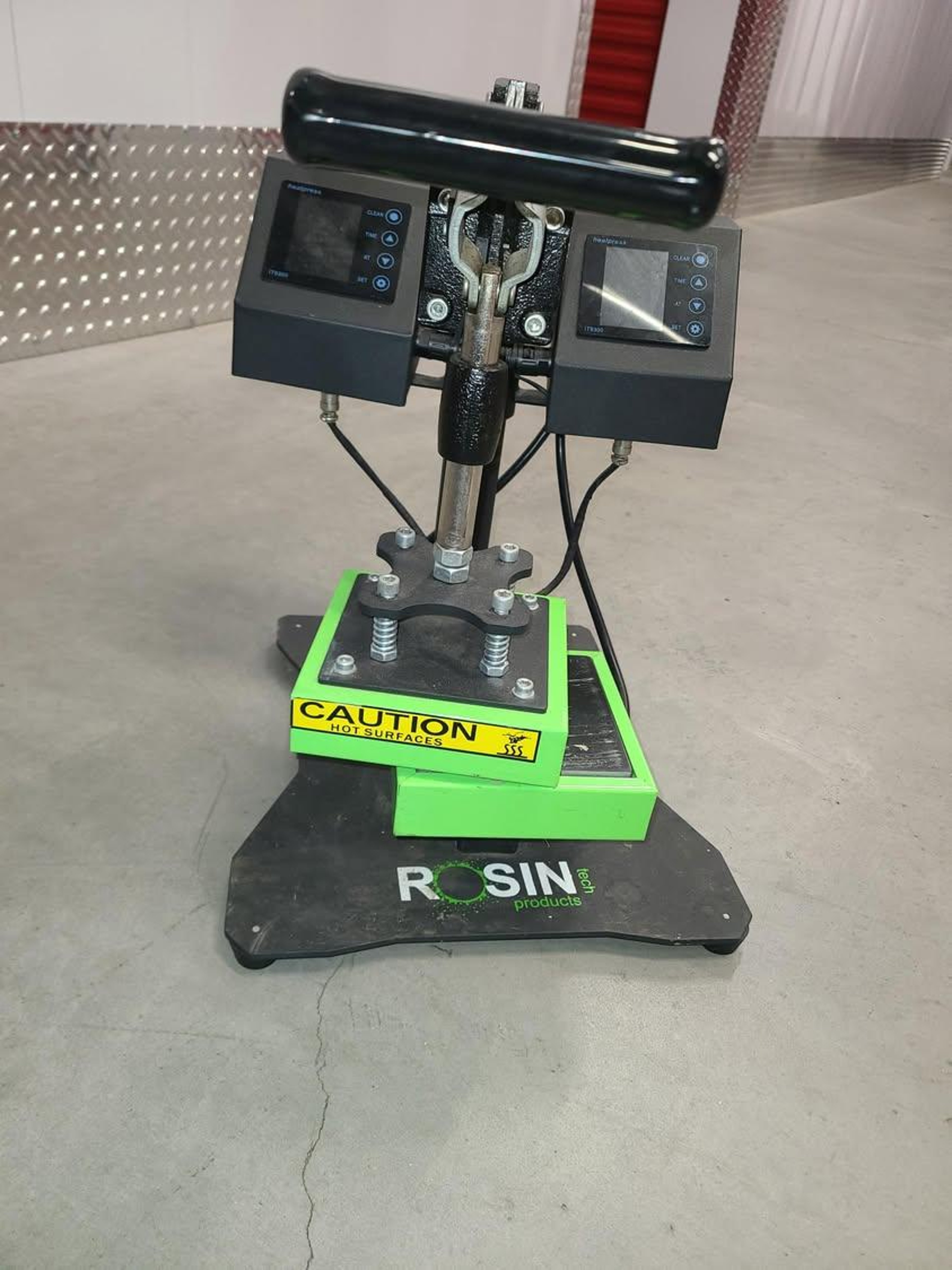 Preview pic of Rosin Tech Labs Clamp Press
