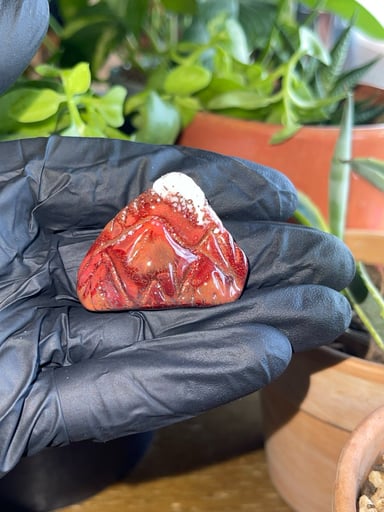 Preview pic of Red rock snowy mountain pendant