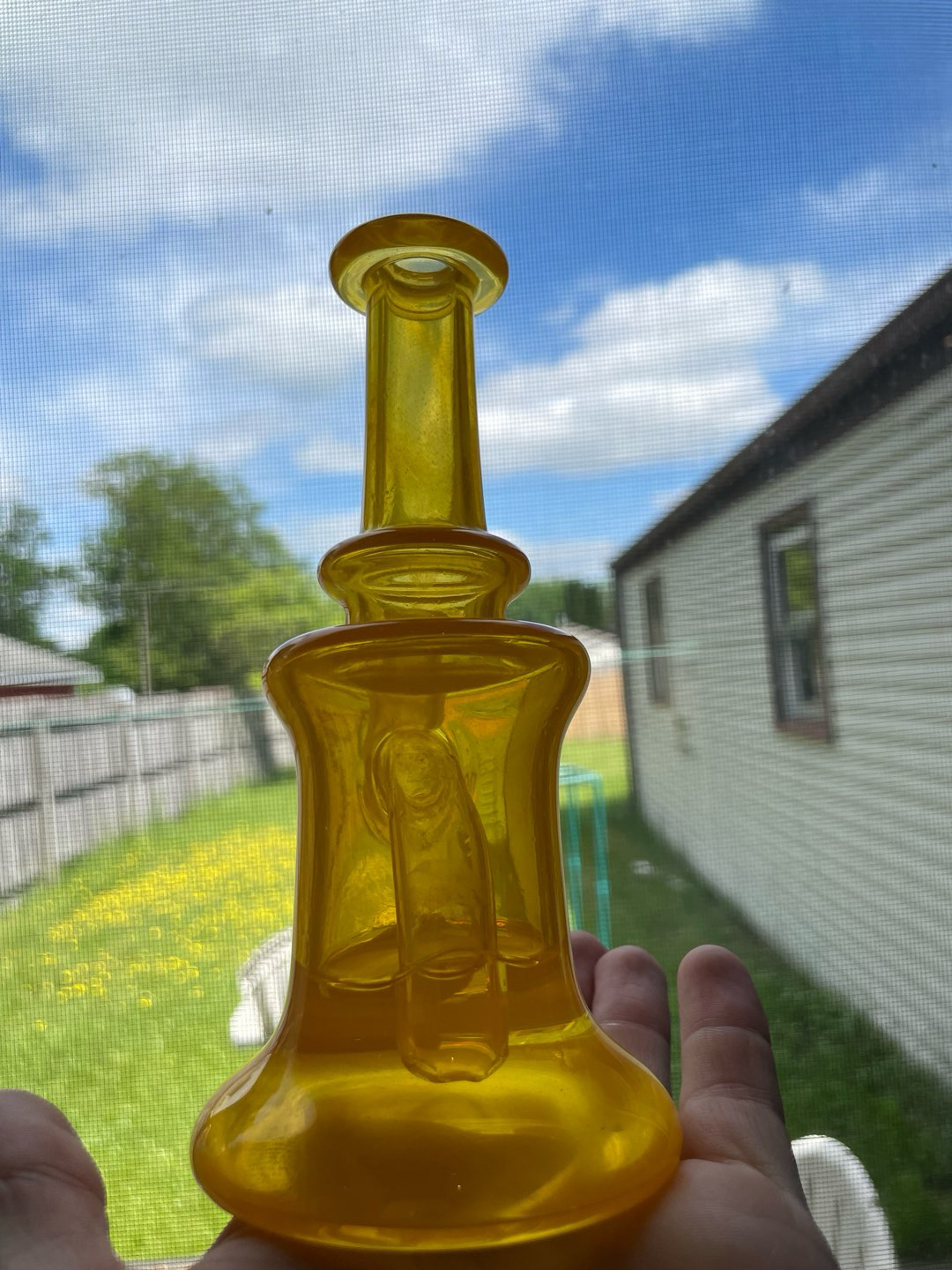 Preview pic of Fumegator orange jammer