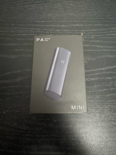 Preview pic of pax mini + accessories