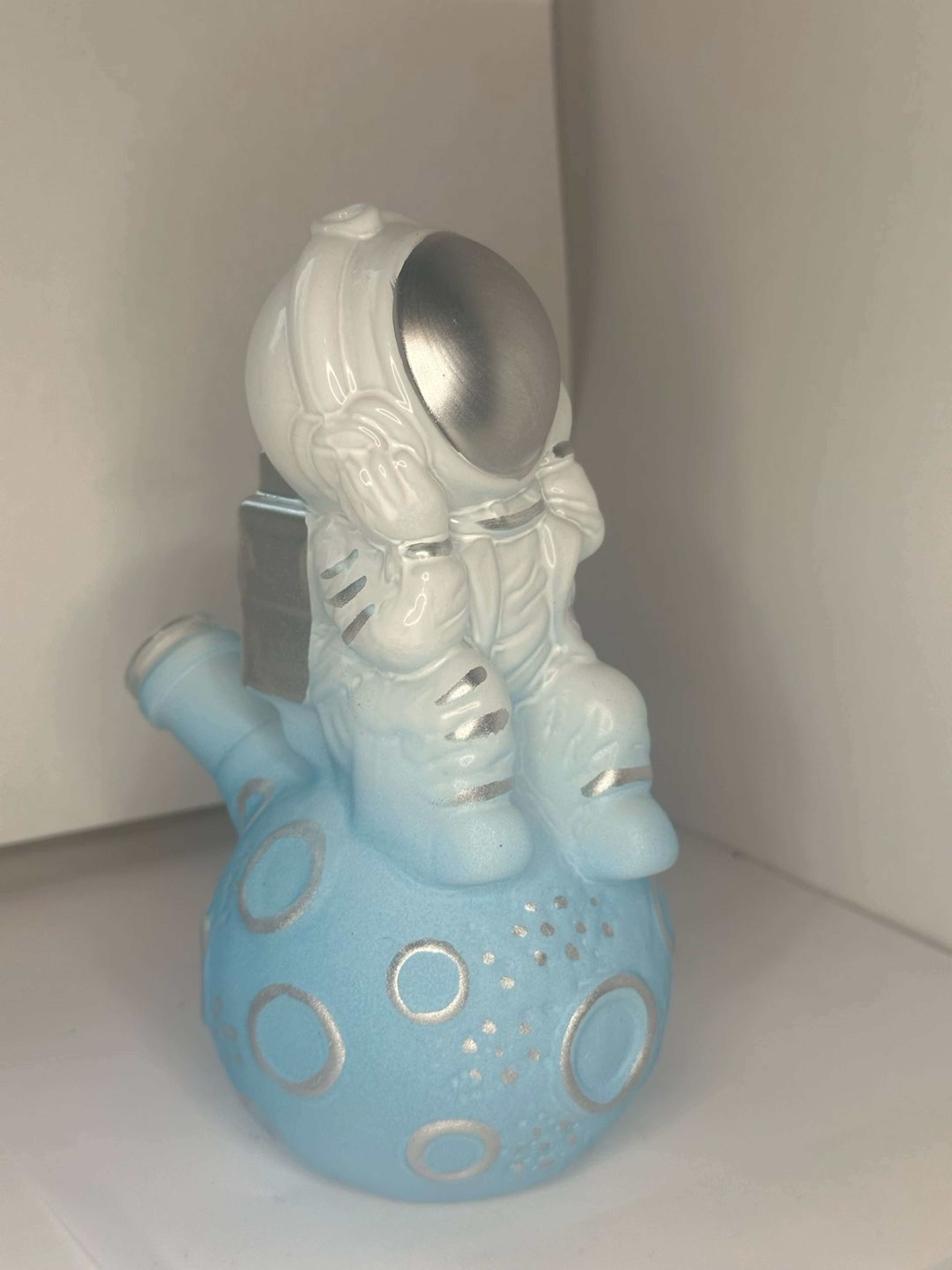 Preview pic of 7” Spaceman Waterpipe