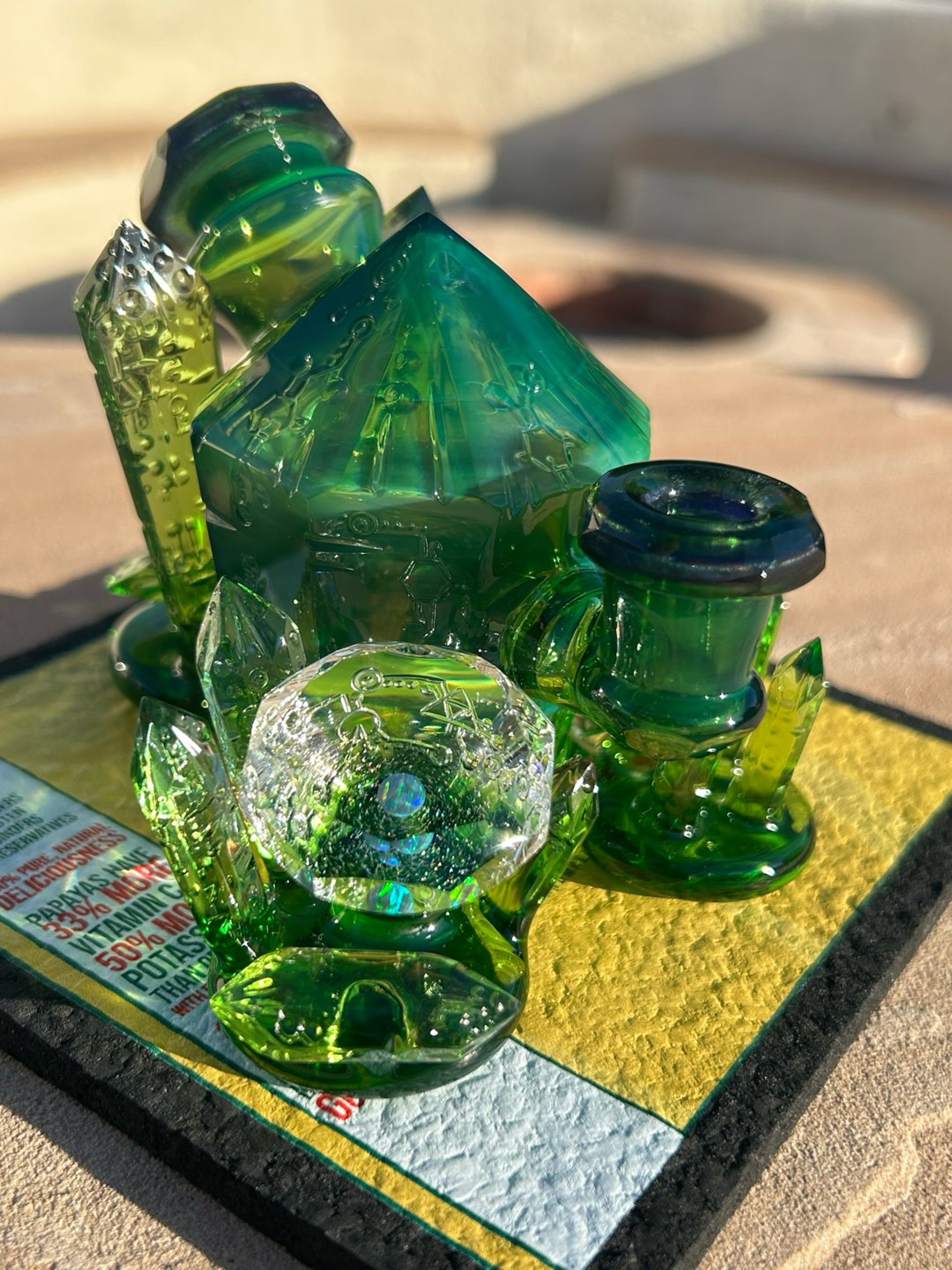 Preview pic of Murdoc Absinth mini specimen