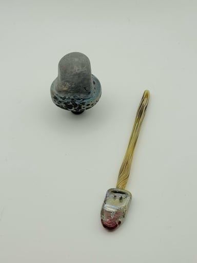 Preview pic of Tombstone and shovel set!