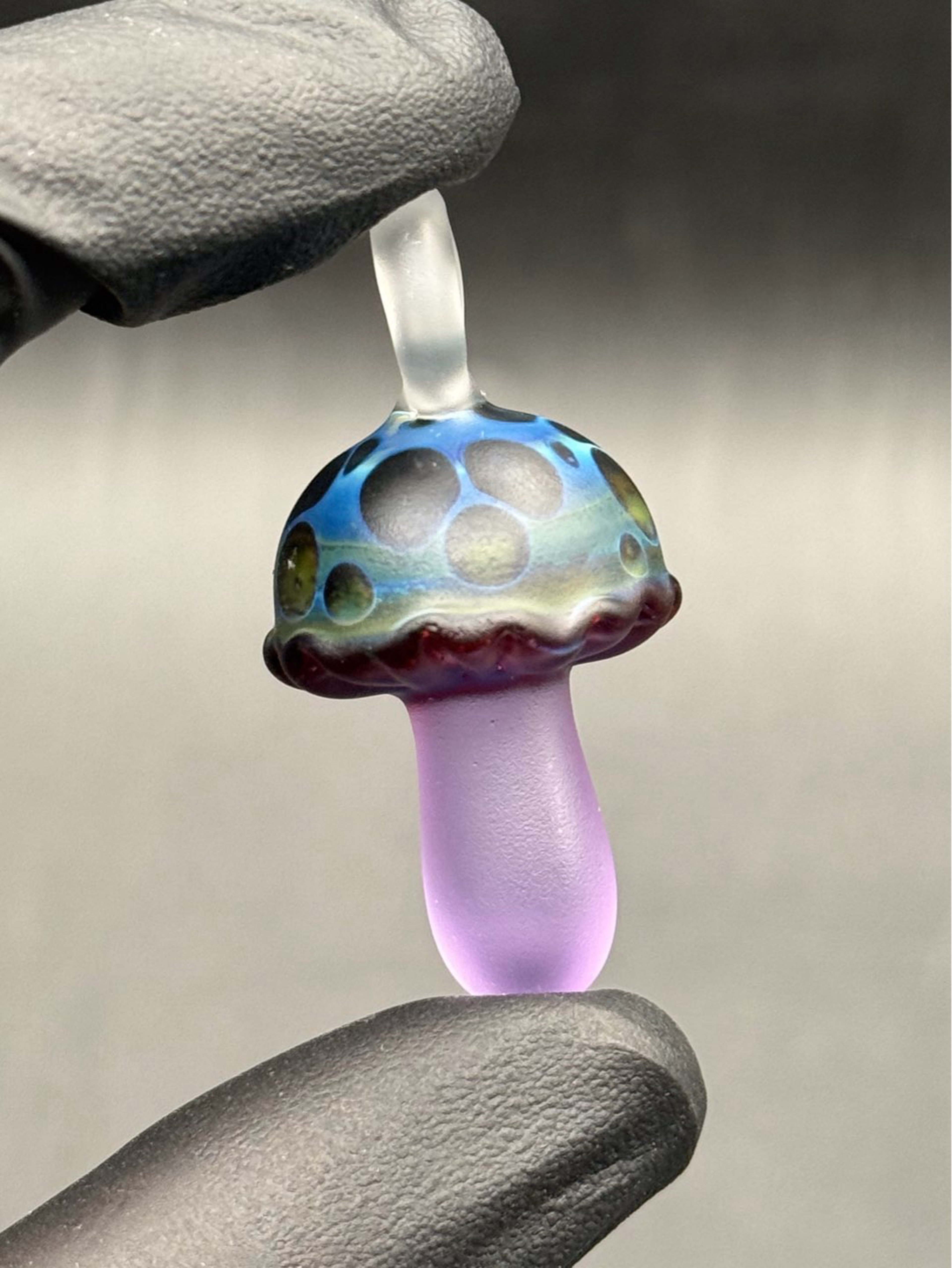 Preview pic of Mushroom pendant UV
