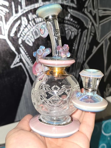 Preview pic of Avant-Garde X Glass By Ariel Collab