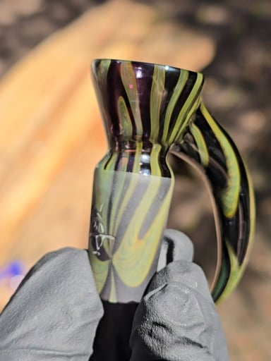 Preview pic of Sleepy Ally x Gobs Glass 18mm 3 hole slide