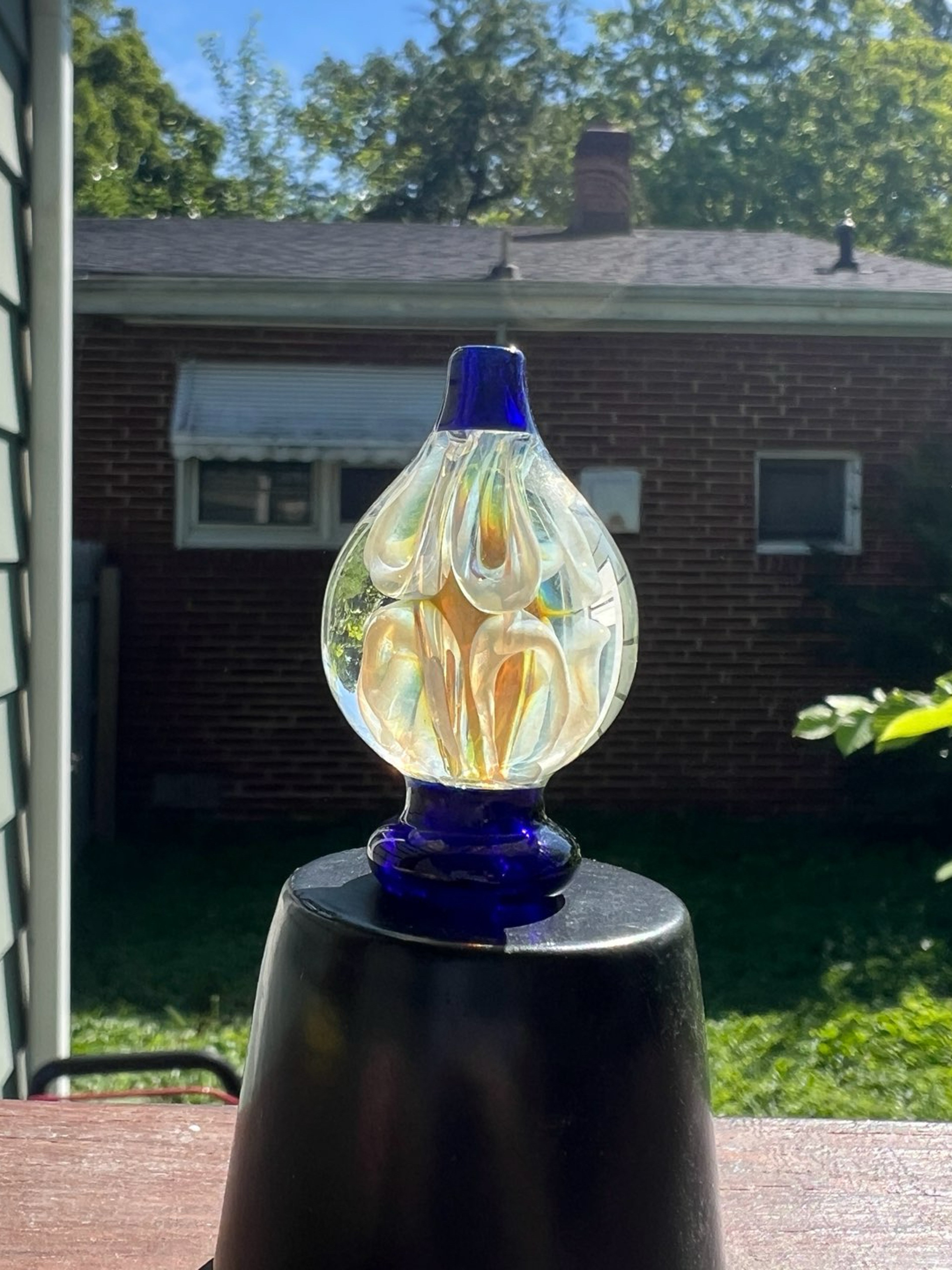 Preview pic of QUASI glass “whistler” bubble cap