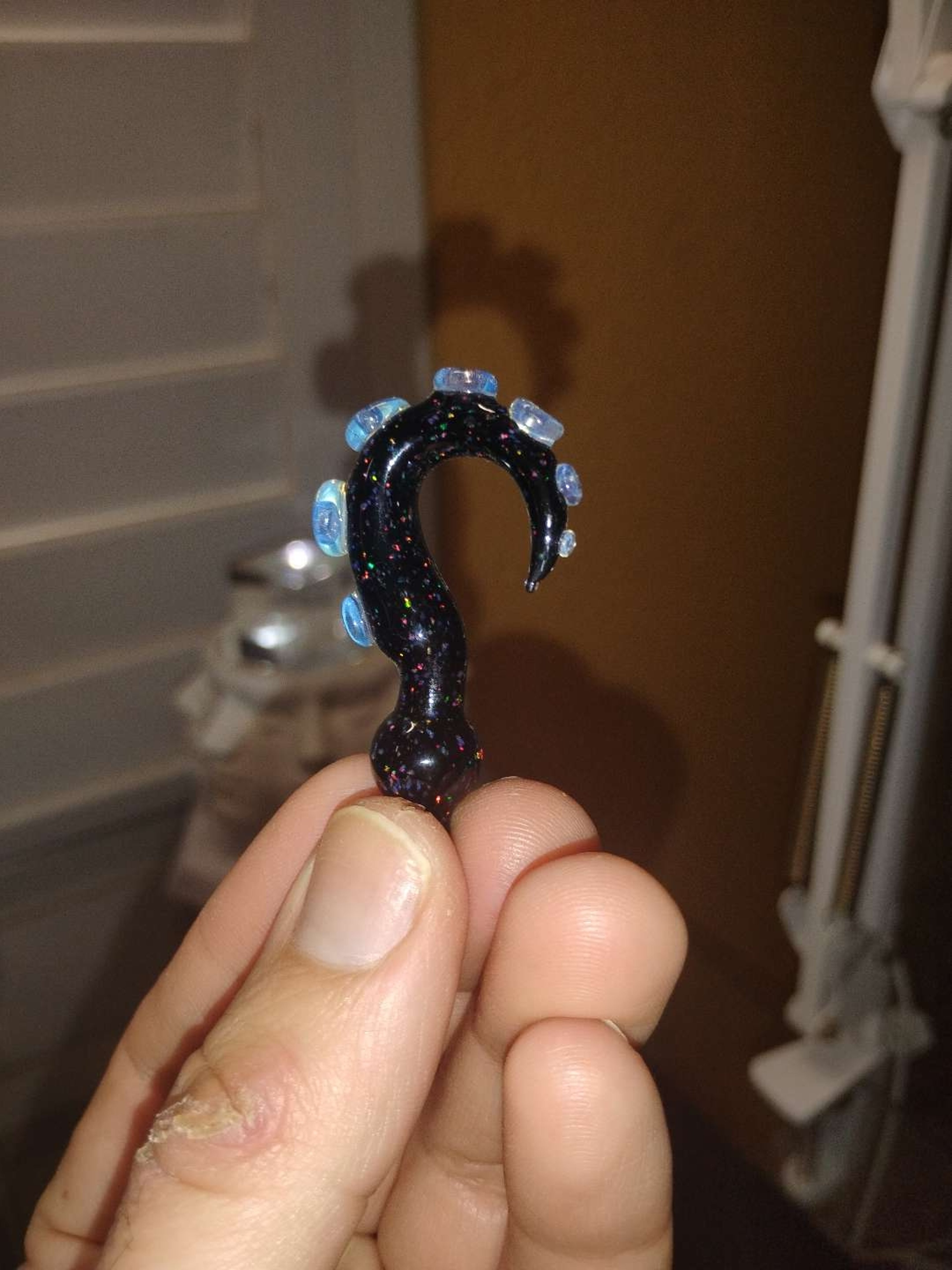 Preview pic of Coopers Glass Tentacle for Puffco V1, V2 and new one.