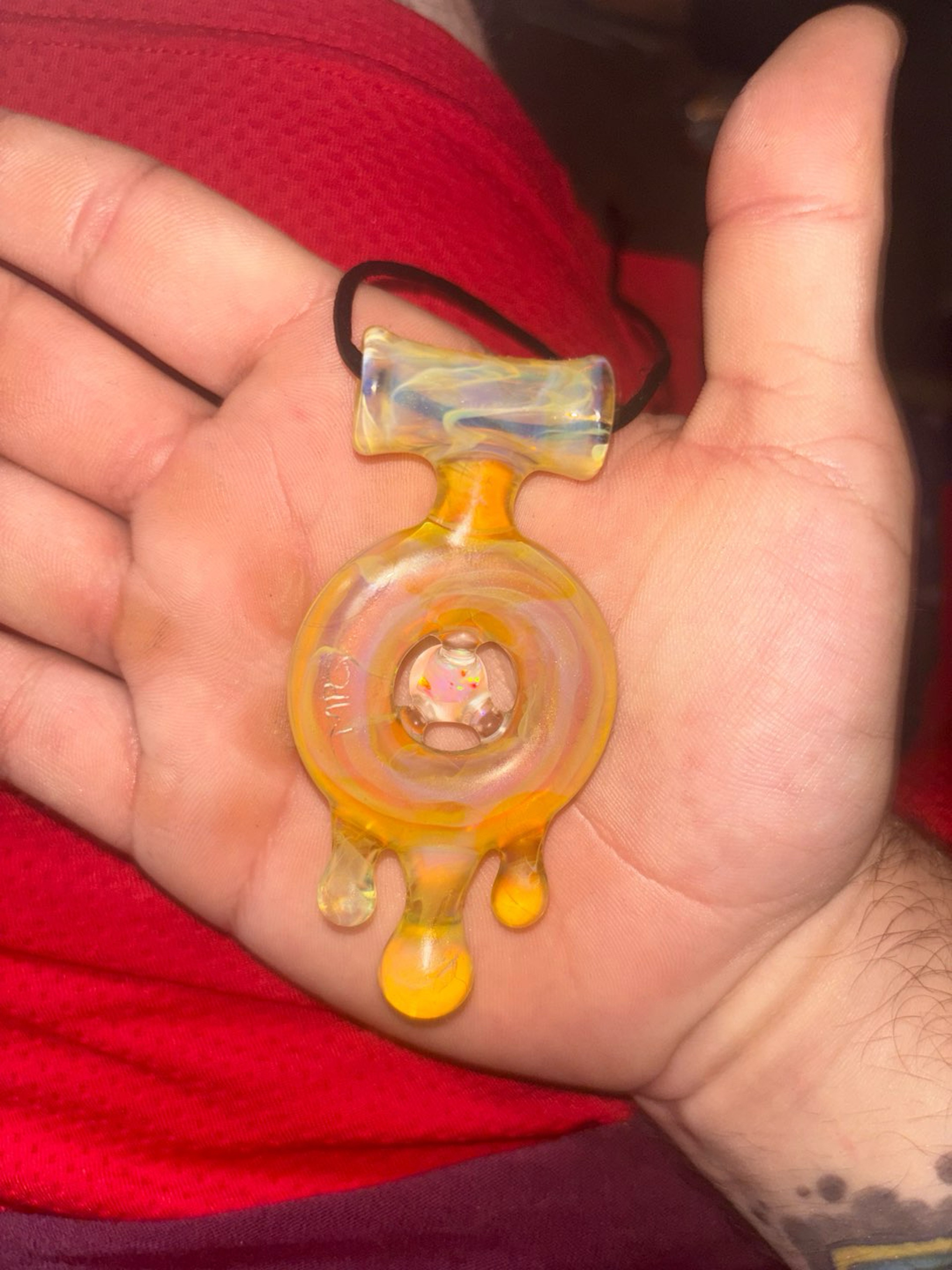 Preview pic of Marcus p glass pendatn