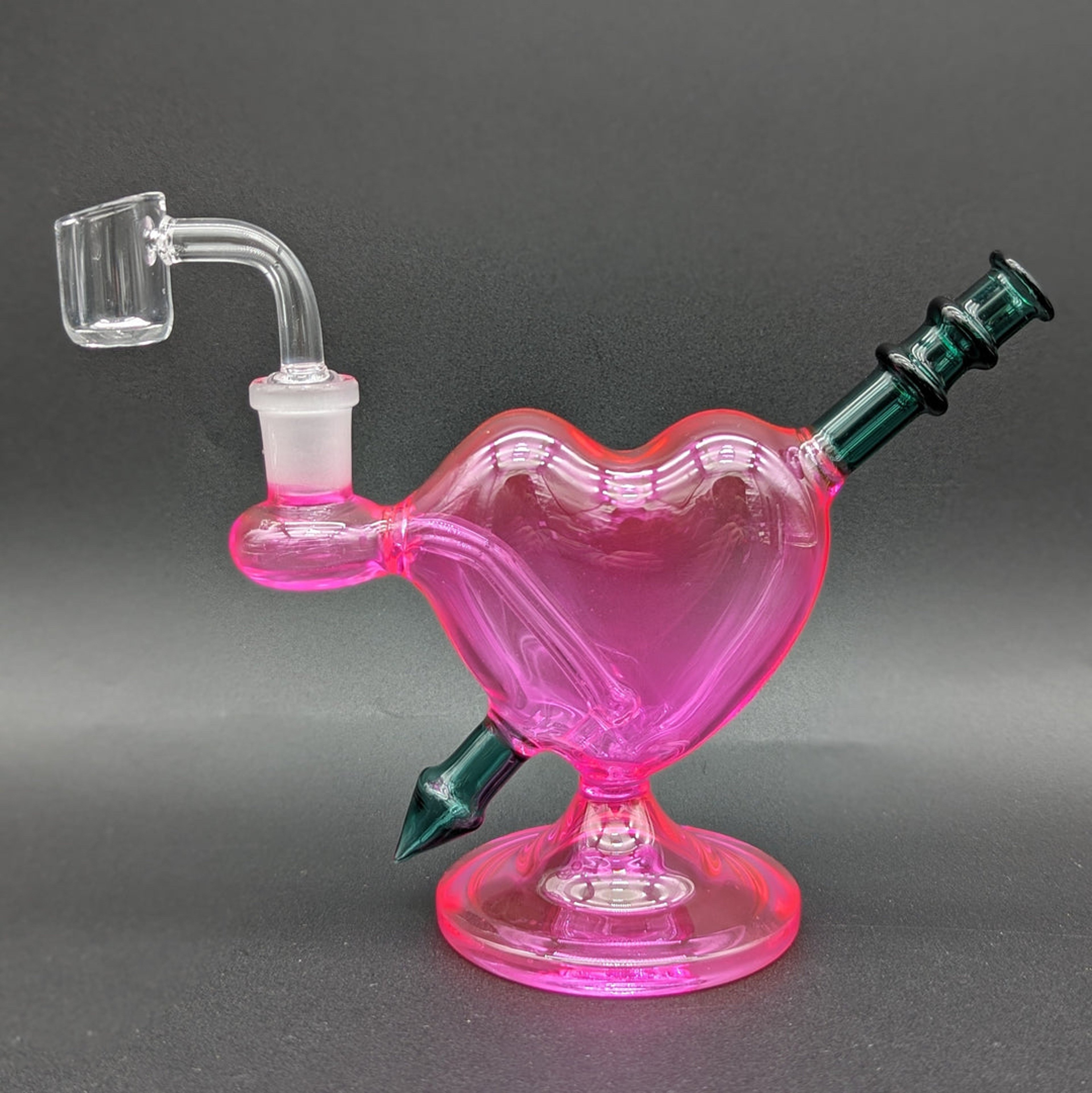Preview pic of NO RESERVE - HEART w/ ARROW DAB RIG W/ BANGER