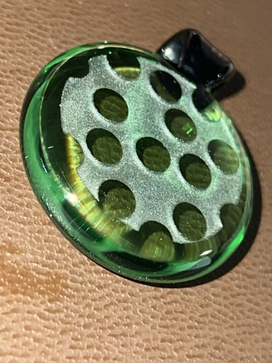 Preview pic of Green sandblasted pendant