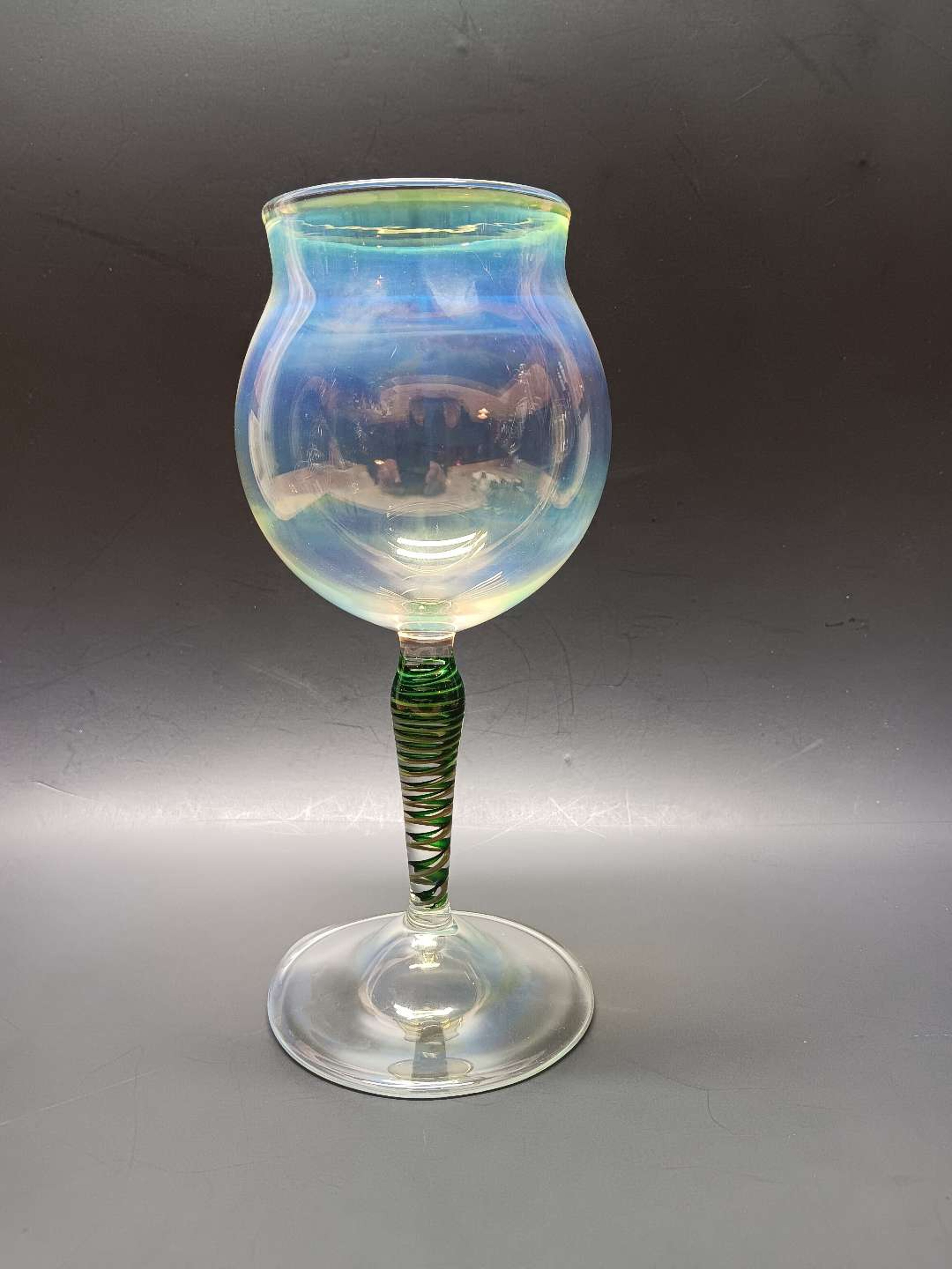 Preview pic of Wine glass