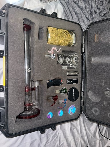 Preview pic of 2k Glass Bong Bundle