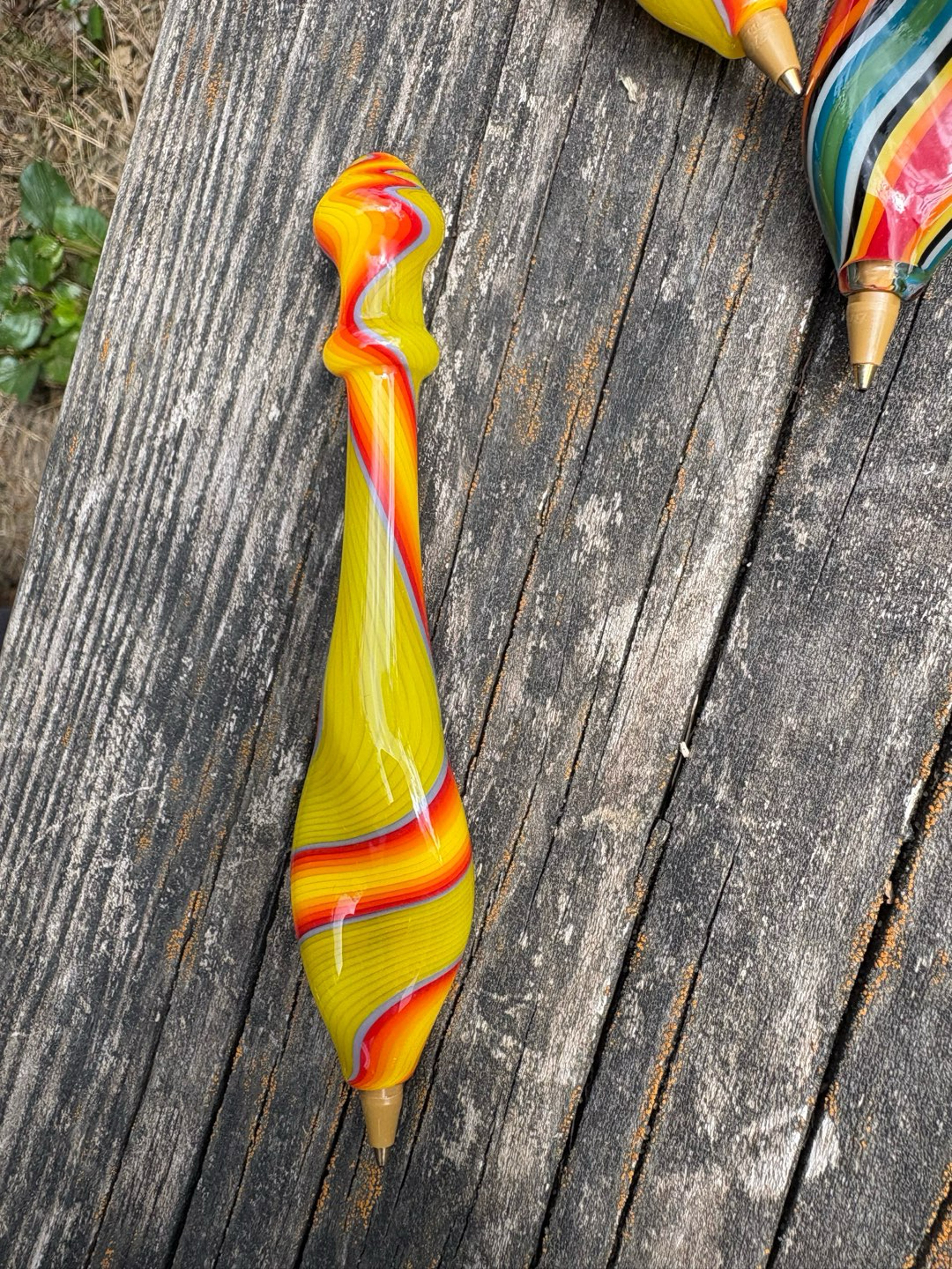 Preview pic of Lined Pen   2025