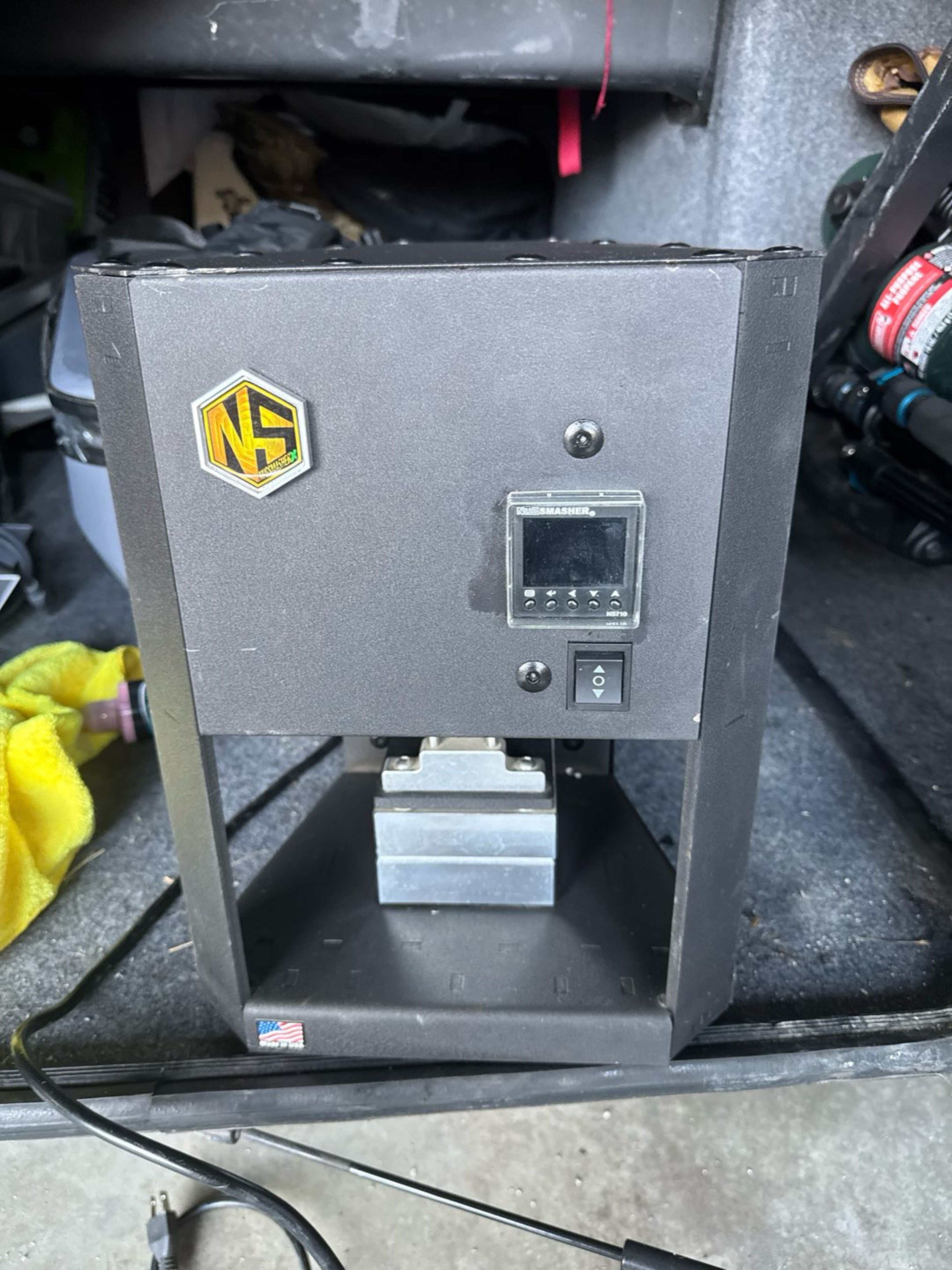 Preview pic of Nug Smasher Rosin Press