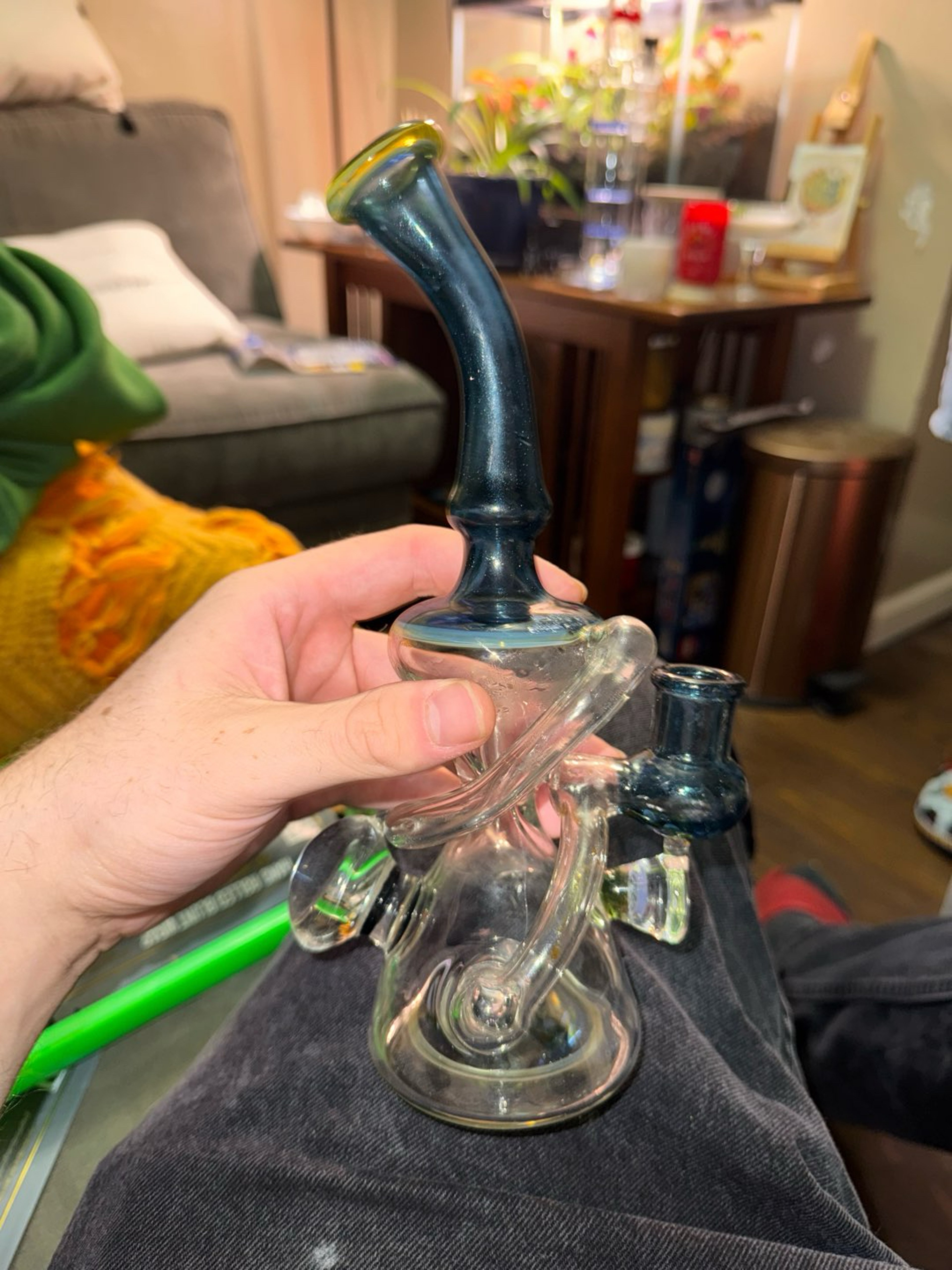 Preview pic of Unk Artist Honeycomb Knob Recycler