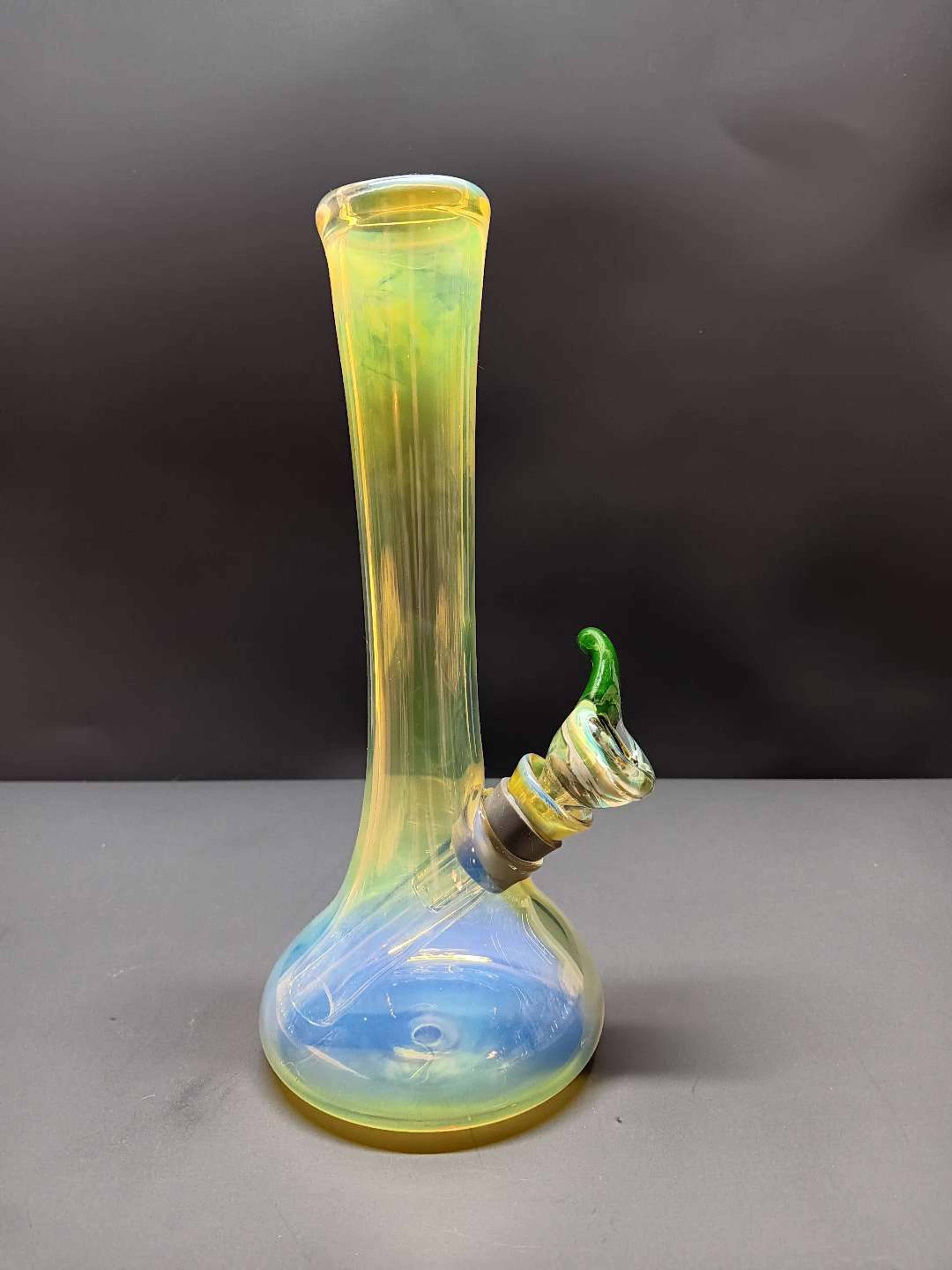 Preview pic of Just under 8in. Mini Bong