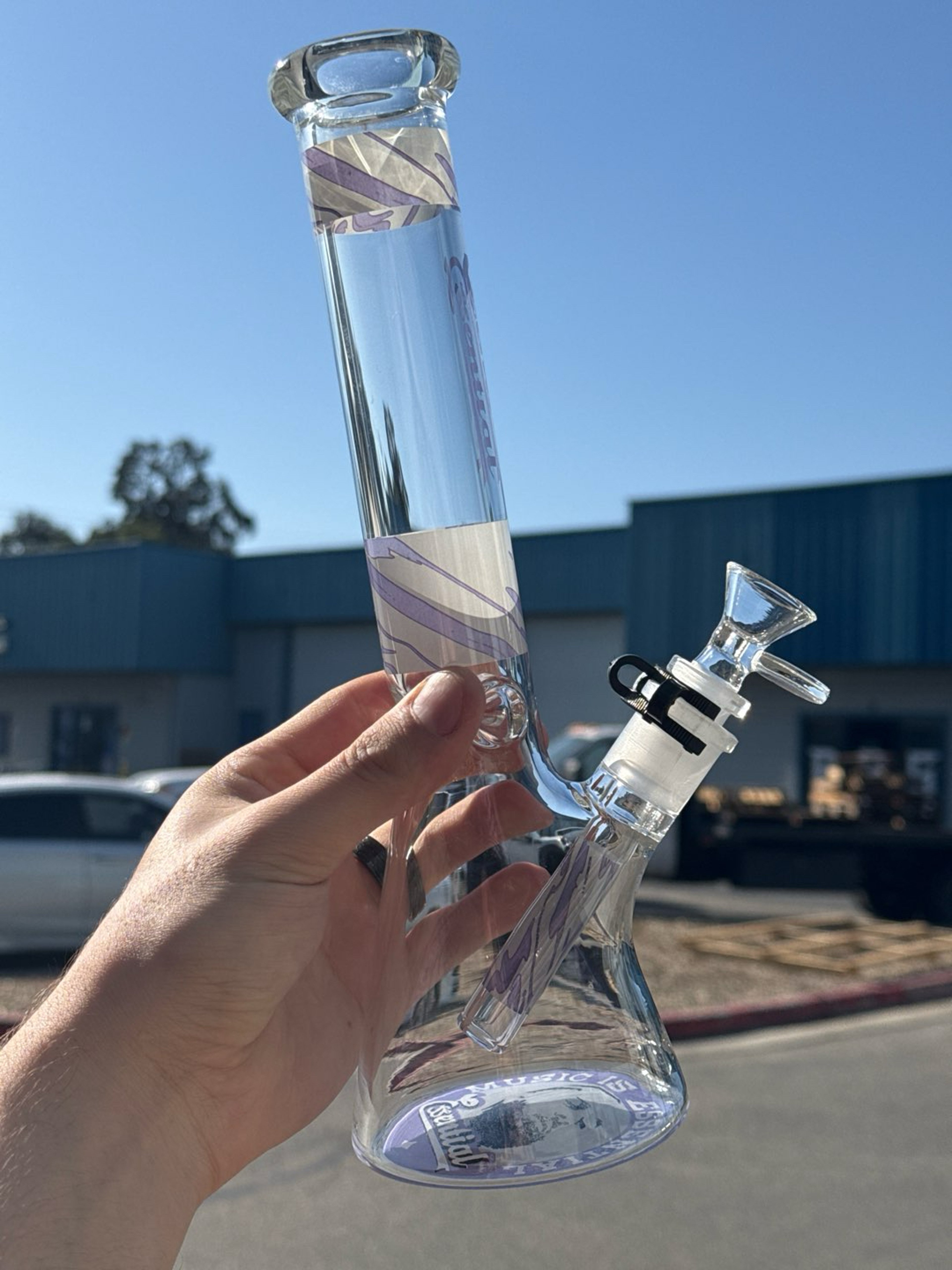 Preview pic of 💙 Nipsey Hussle Tribute Bong Kit – Limited Edition for The Marathon Fans