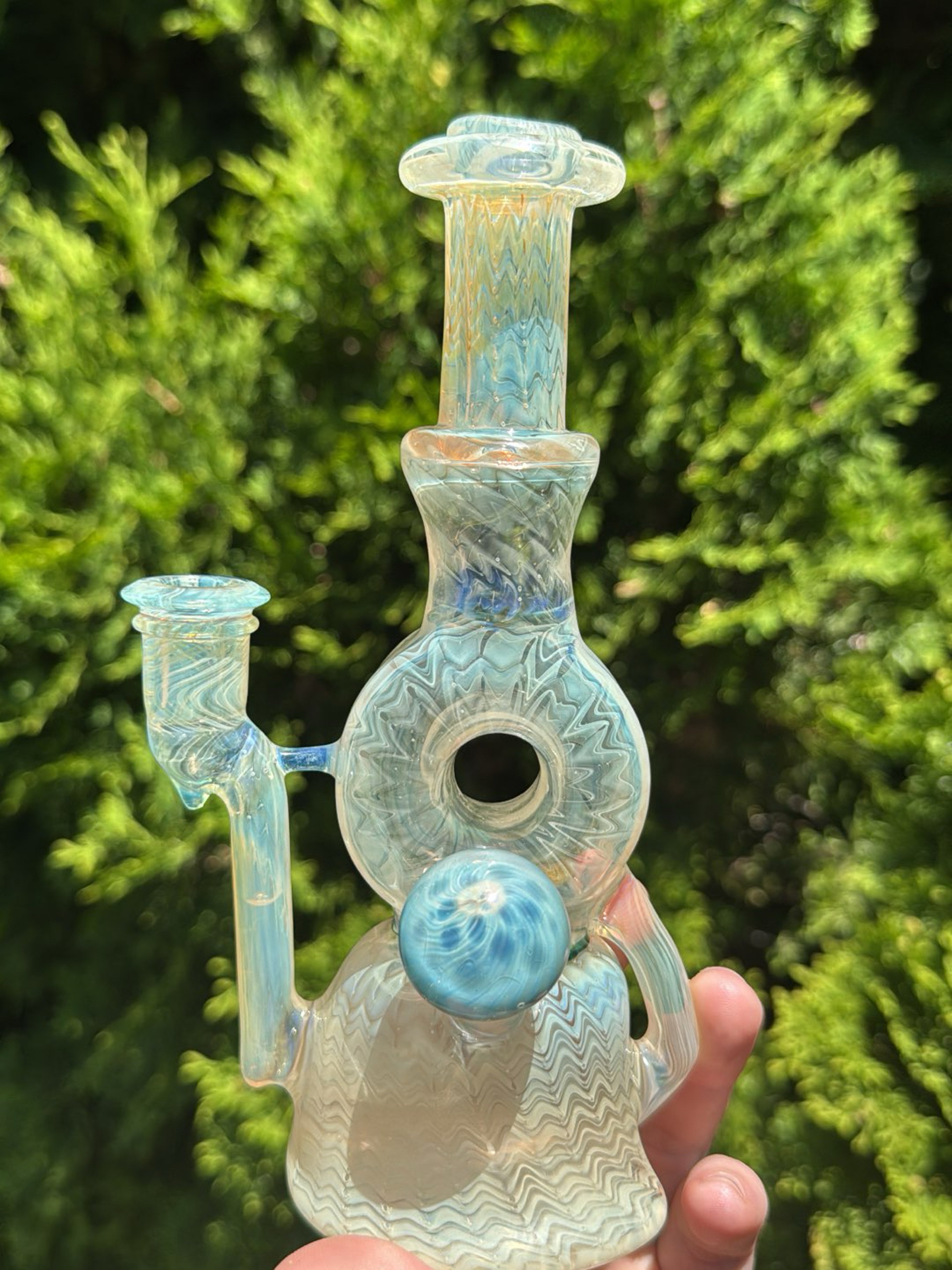 Preview pic of Glassbynils silver fume donutcycler