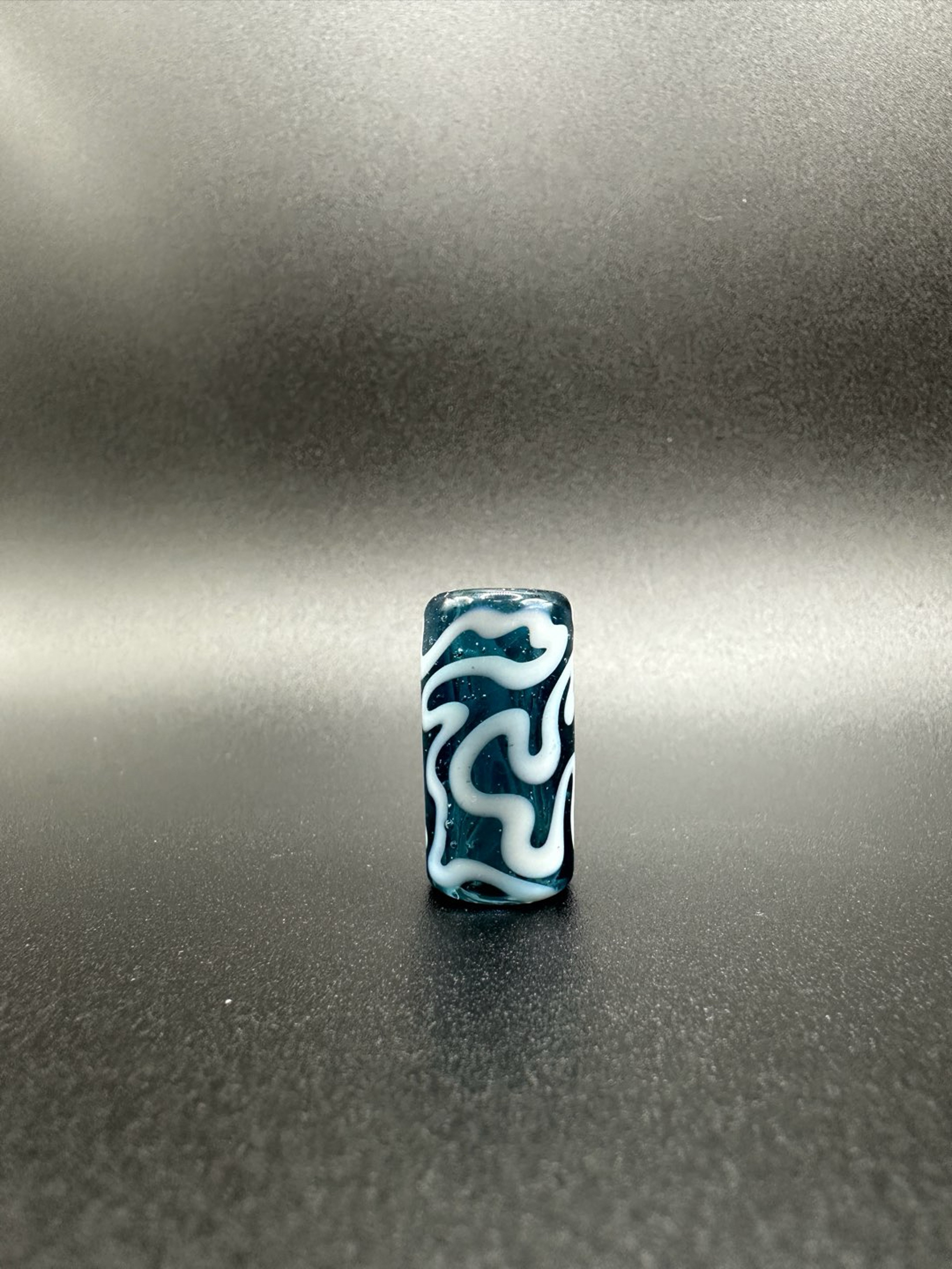 Preview pic of Squiggle tec bead atomic stardust  uv lotus white