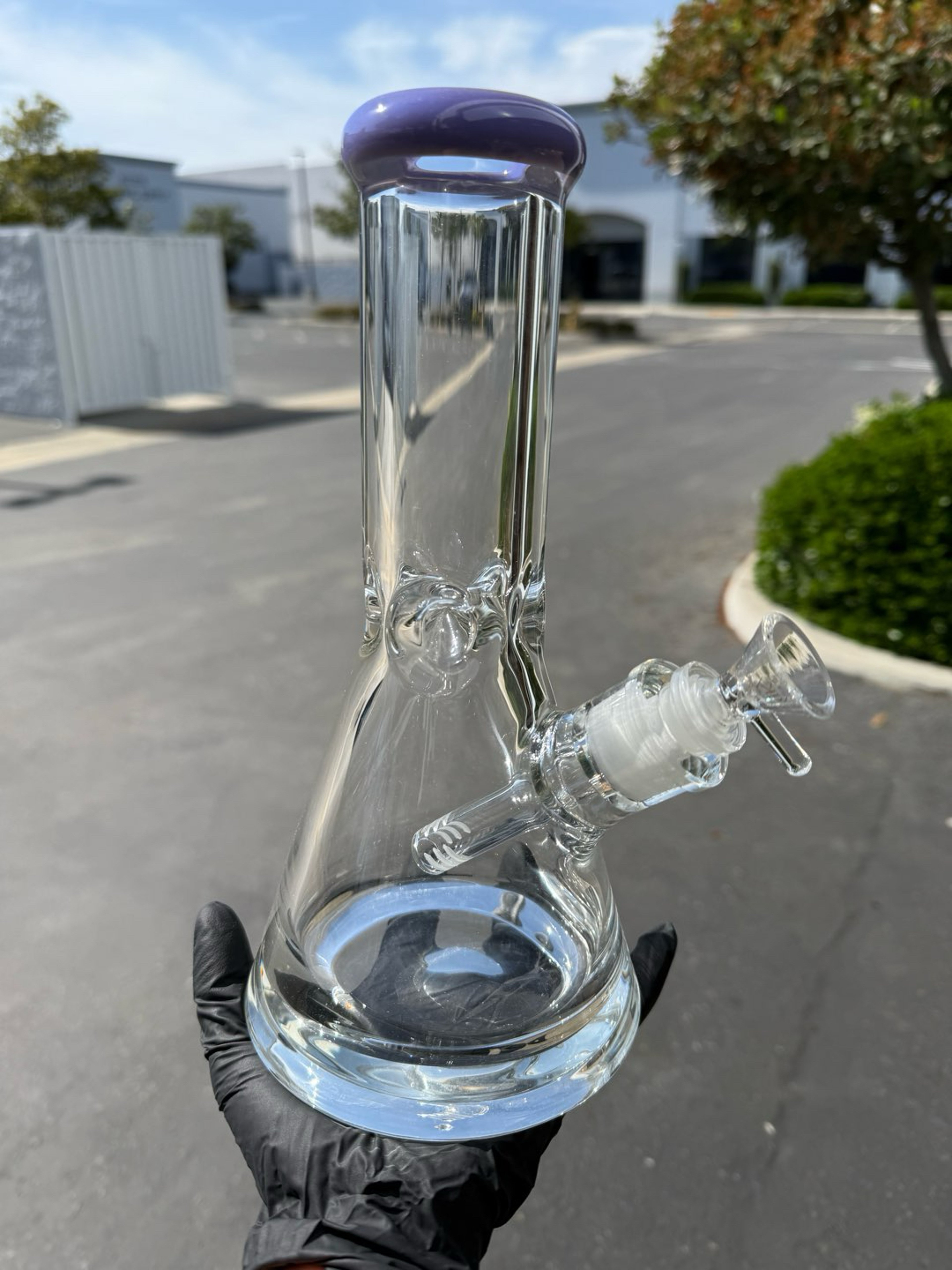 Preview pic of 8” Classic Beaker